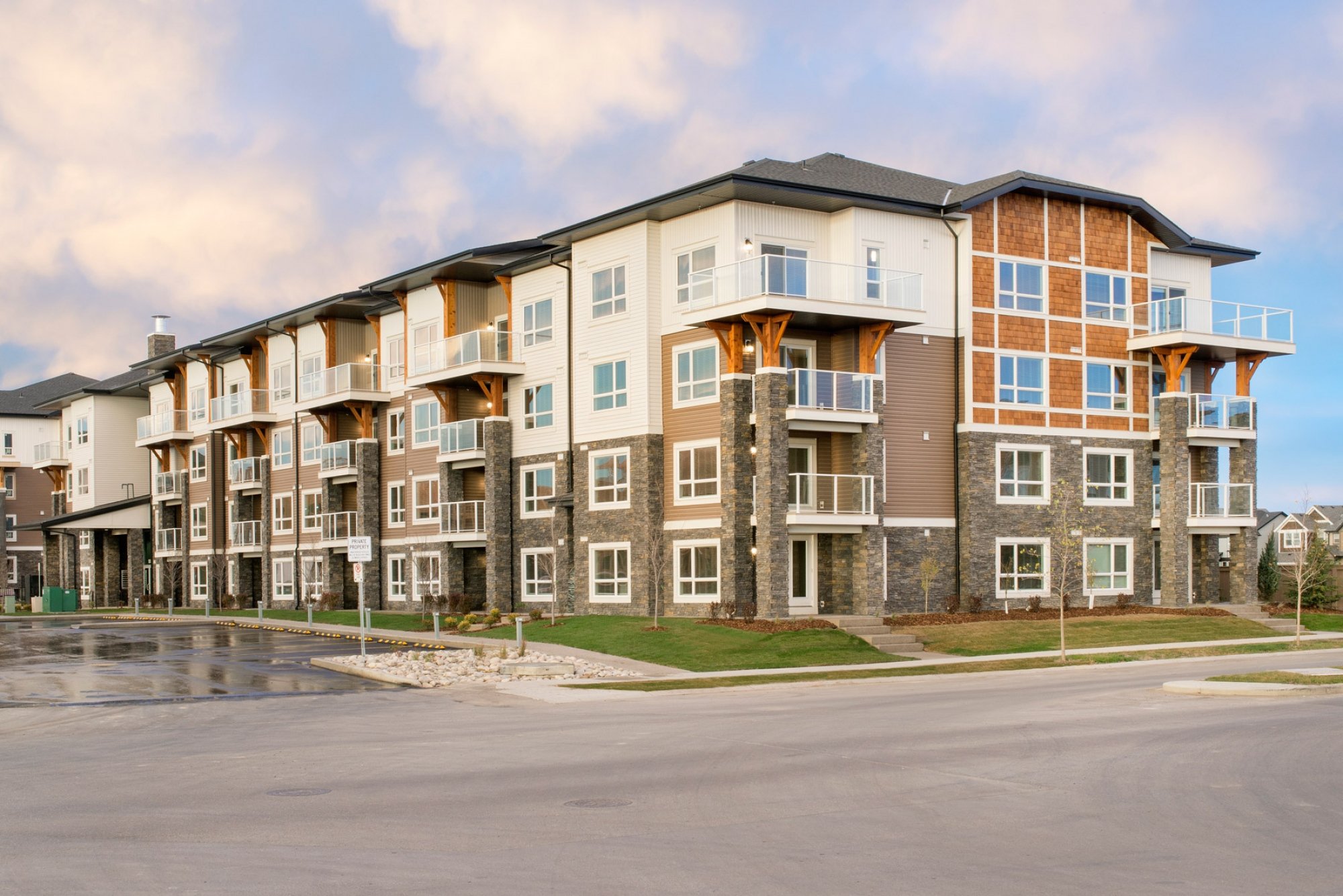 galleryExteriorSkymills1.jpg