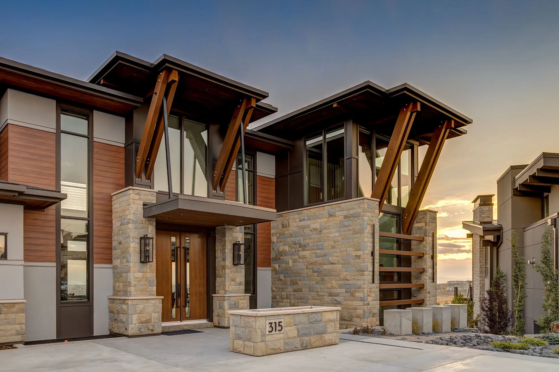 315-and-327-Aspen-Exteriors-027.jpg