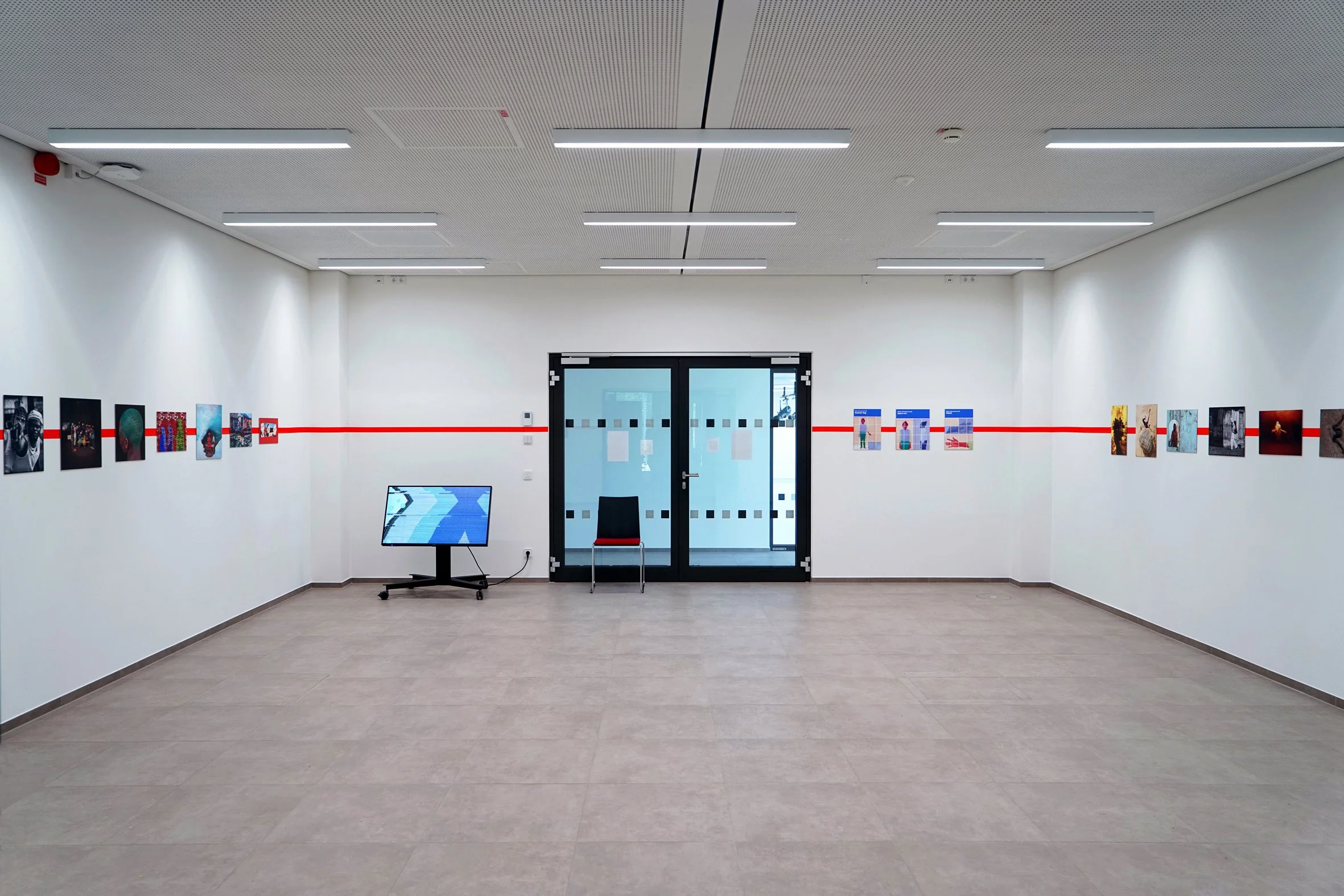 worlds_un-making_installationview3.FZA_Bayreuth.jpg