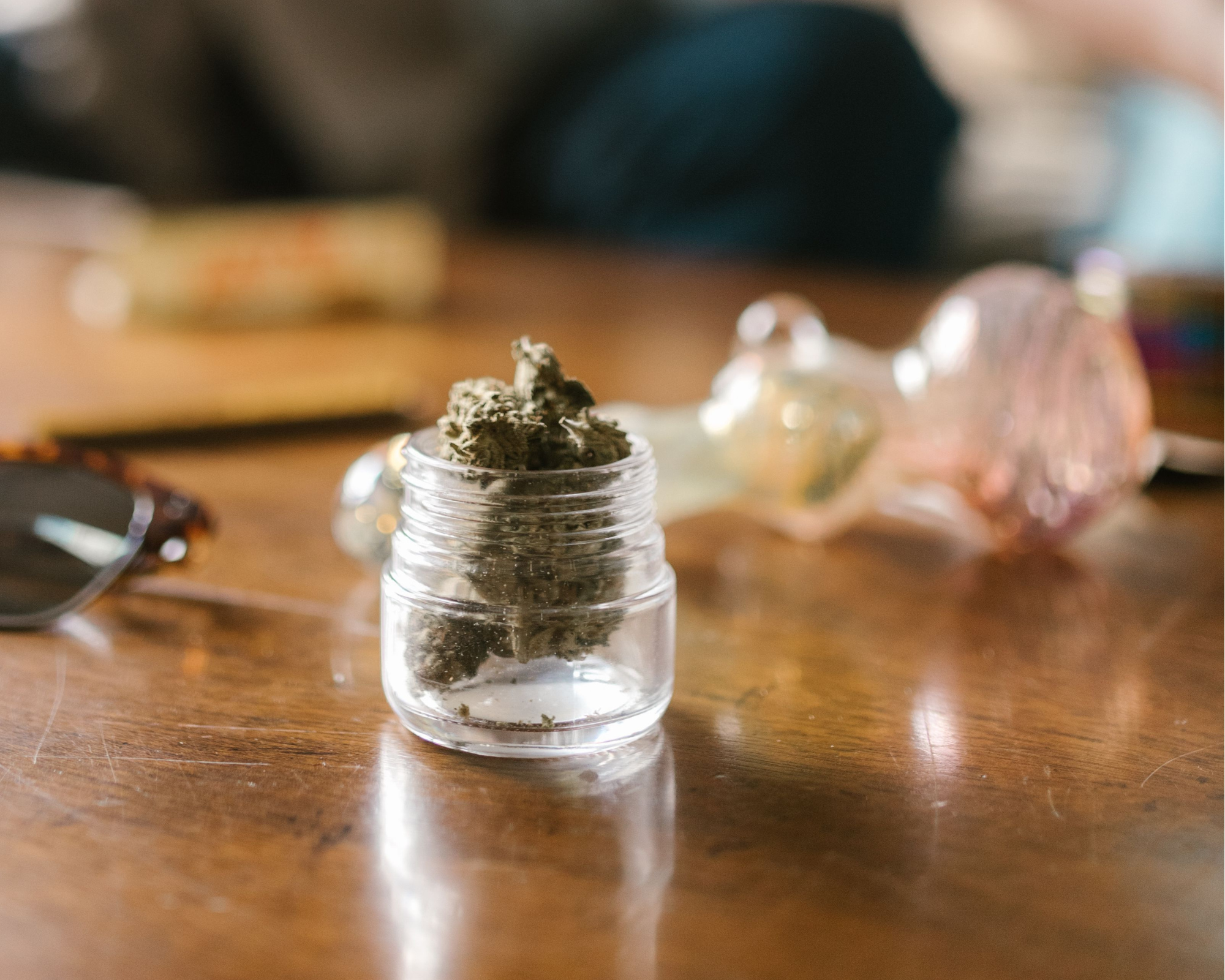 why does weed sometimes make you anxious? (and how to feel it less)