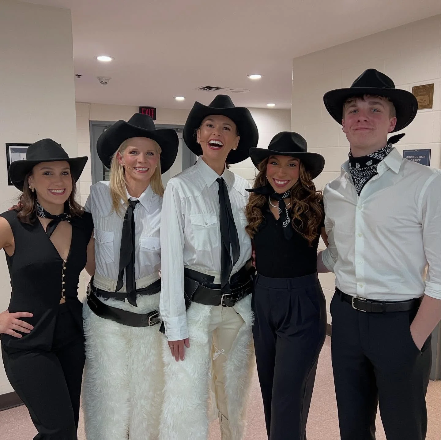 One Night Only: An Evening with Sutton Foster and Kelli O&rsquo;Hara 

Director/Choreographer: @edsciotto 
Music Director: Michael Rafter
Piano/Assistant Music Director: @liptongram 

What an honor to perform next to my personal broadway icons (@kell