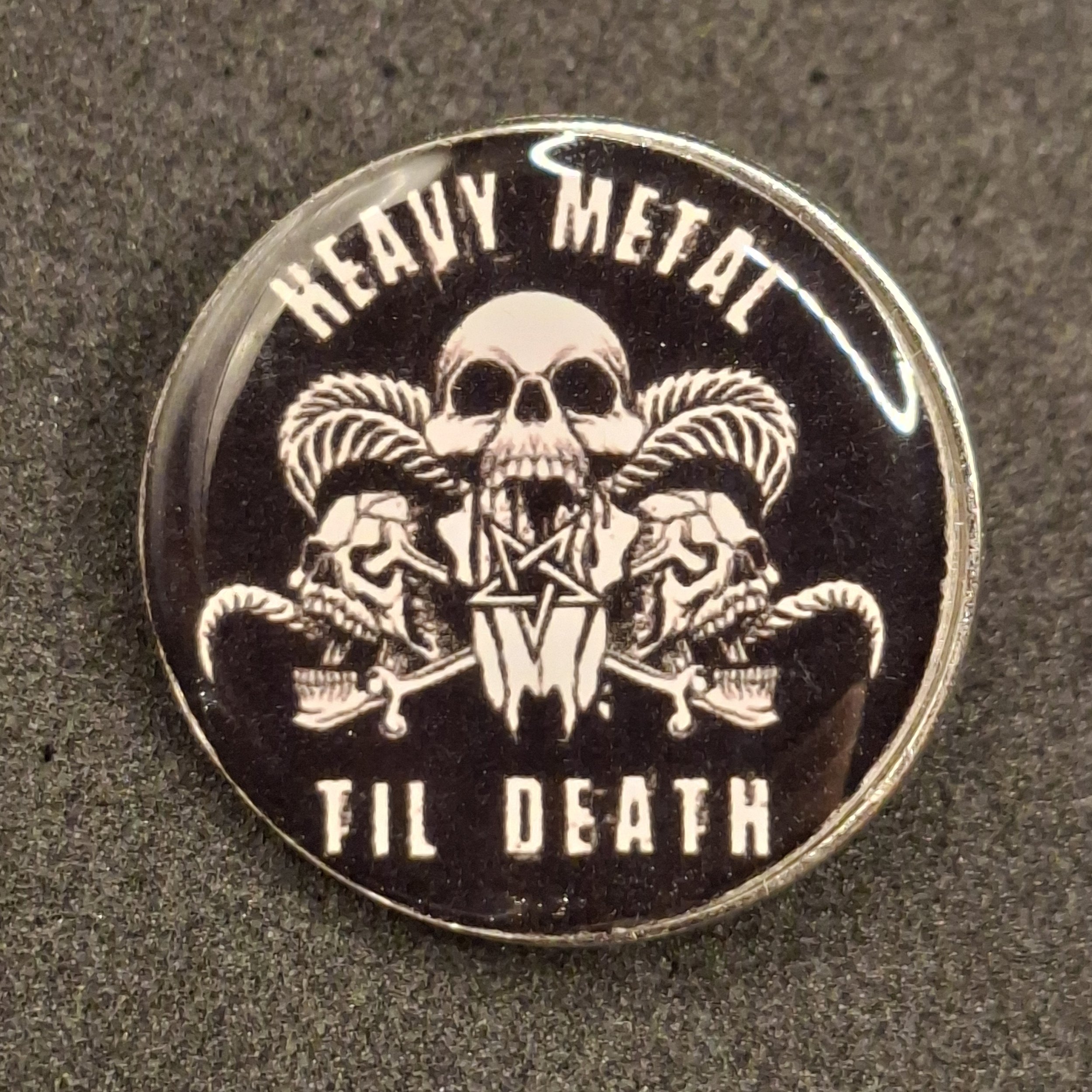 Heavy metal til death pin