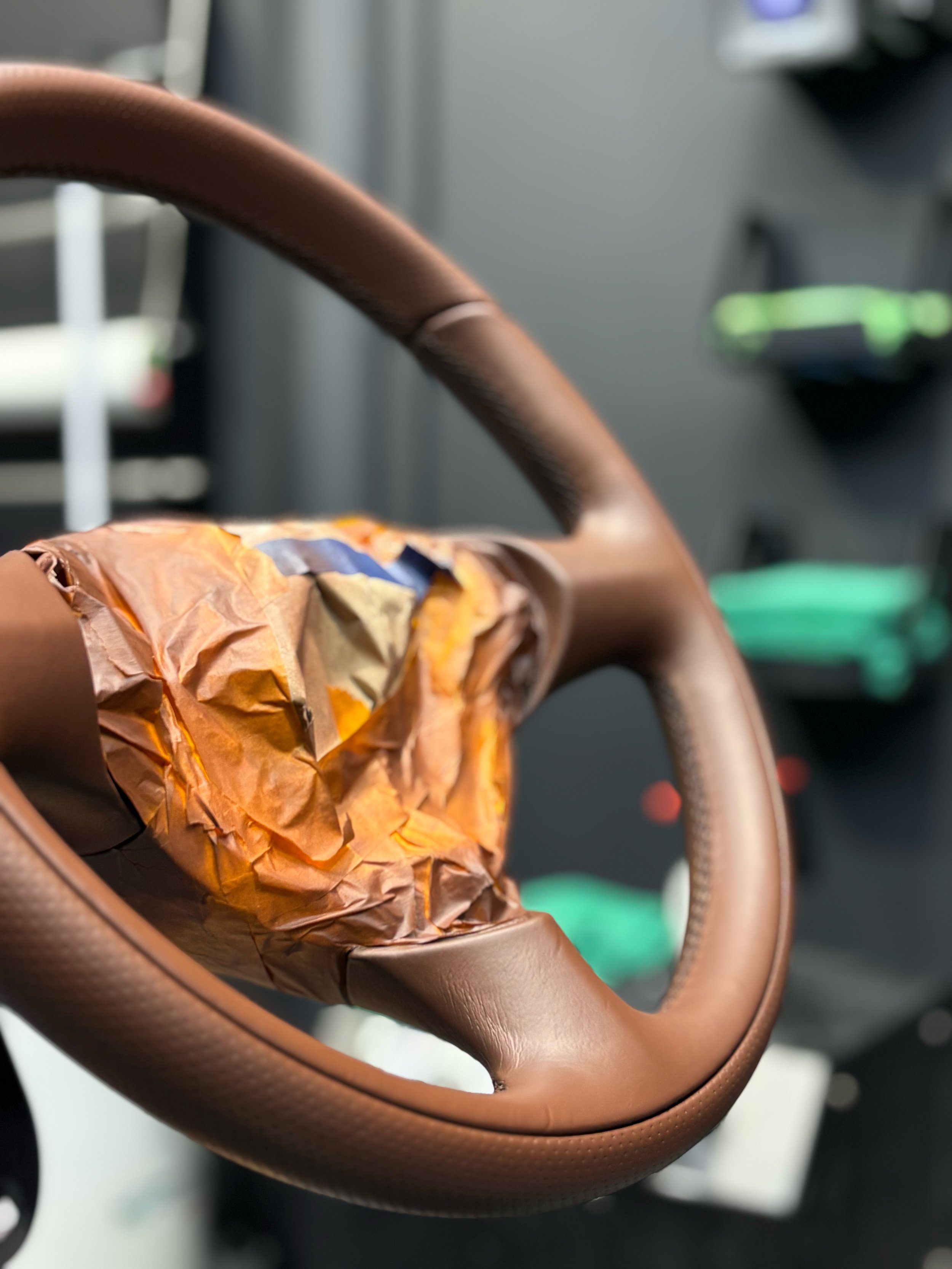 Een close-up van het herstelde leer na het lederherstel