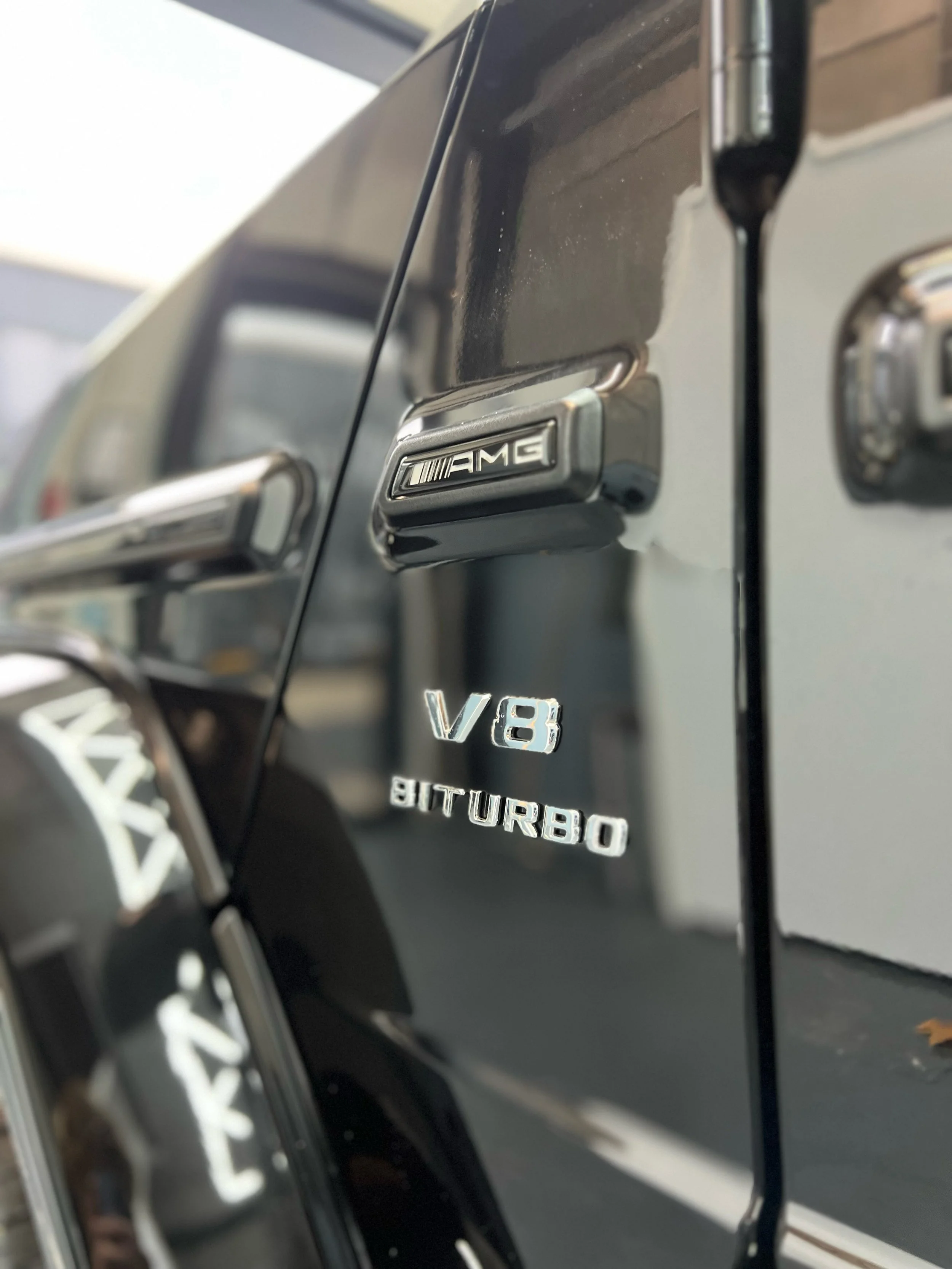 Een Mercedes G63 AMG na een detailbehandeling van het interieur en exterieur