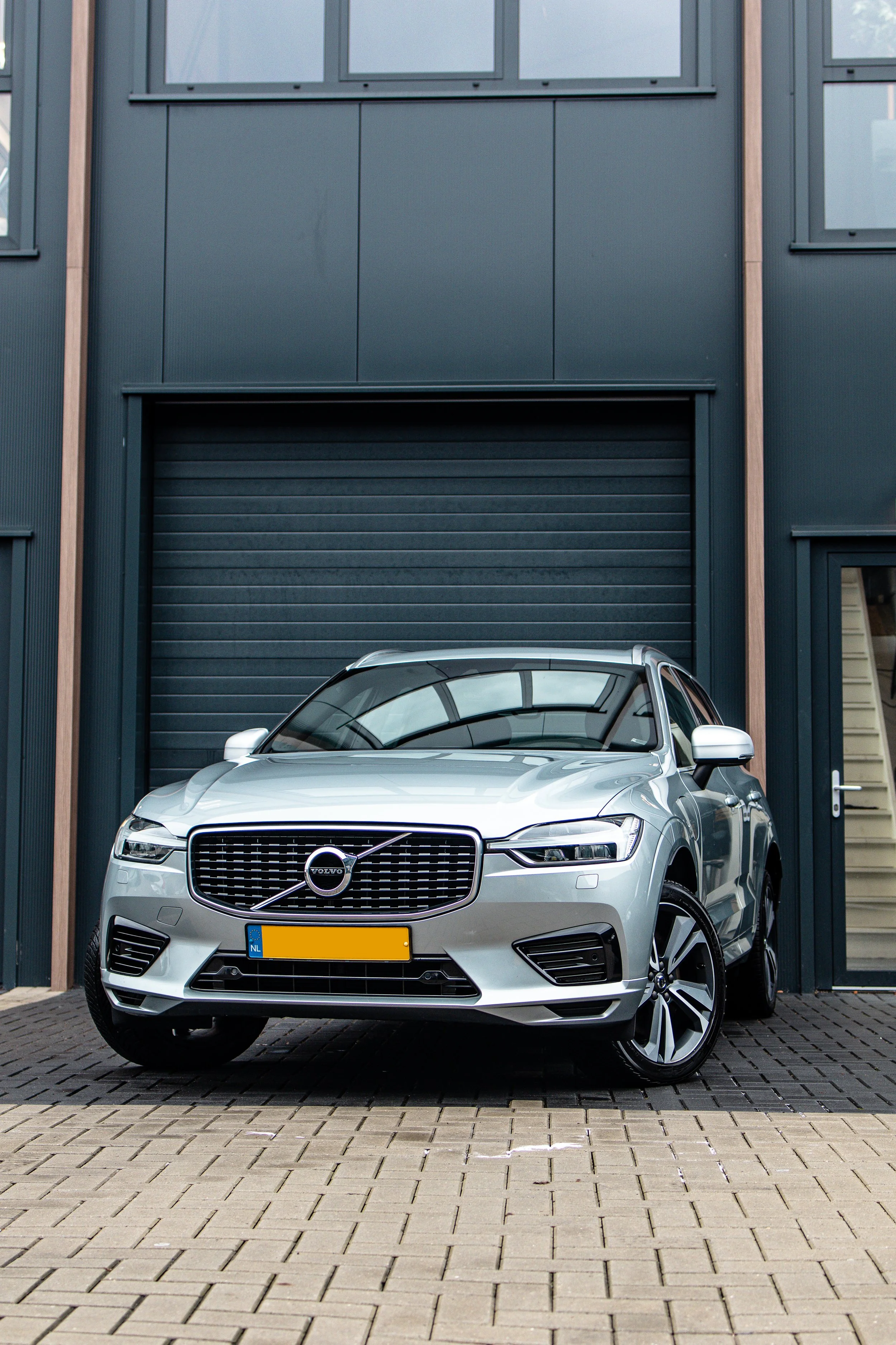Een foto van een Volvo XC60 die is gedetaild