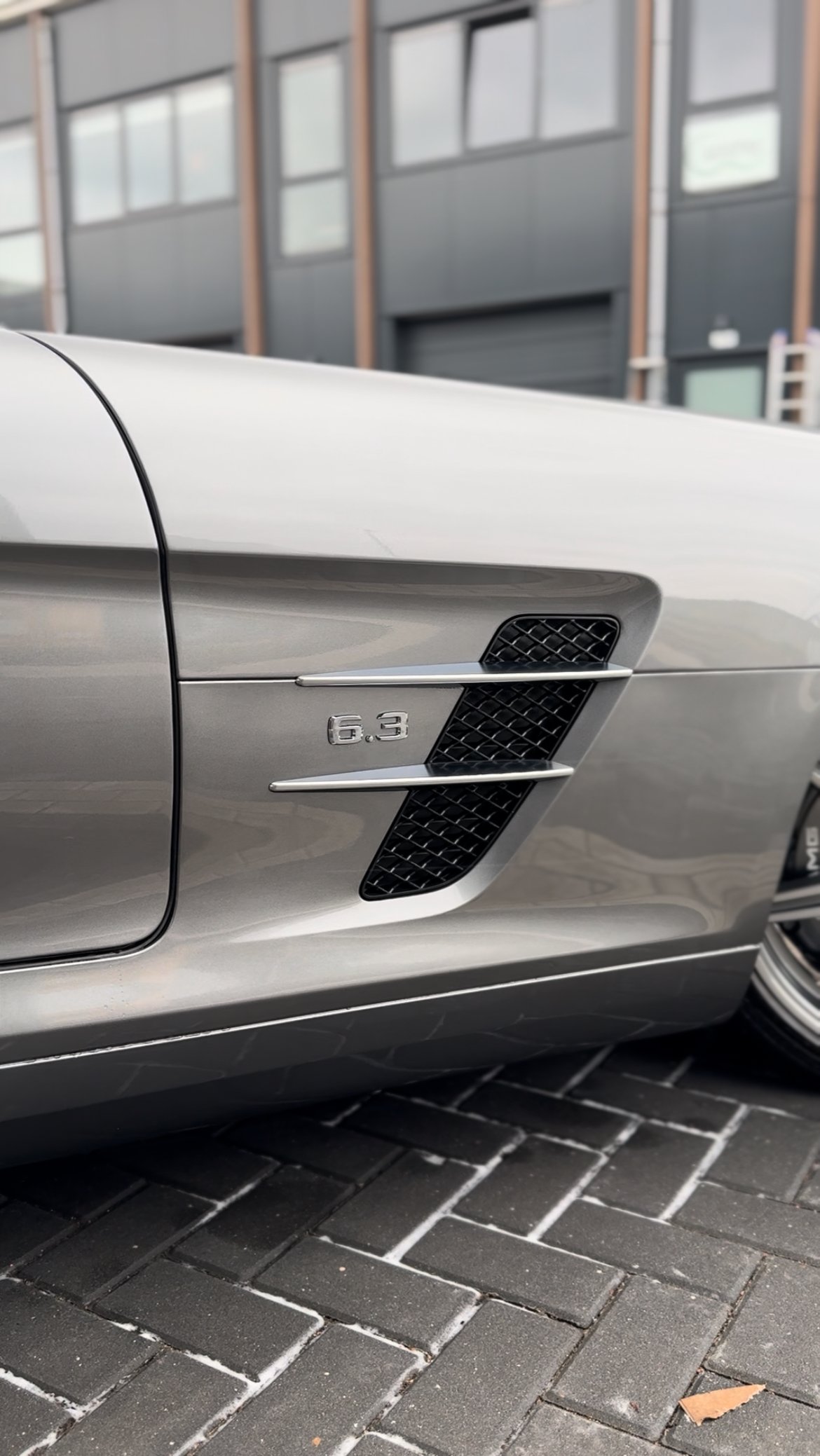 De foto's van een Mercedes SLS na Professionel detailing