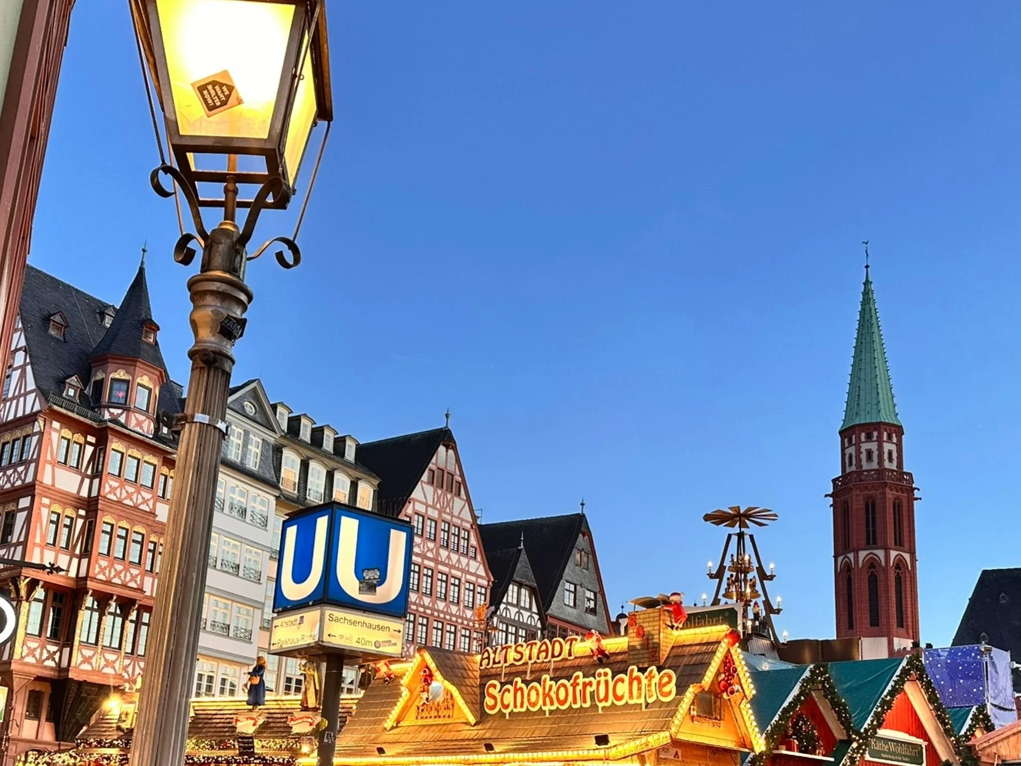 11_should-i-visit-frankfurt-romerberg-christmas-market.jpg.jpg