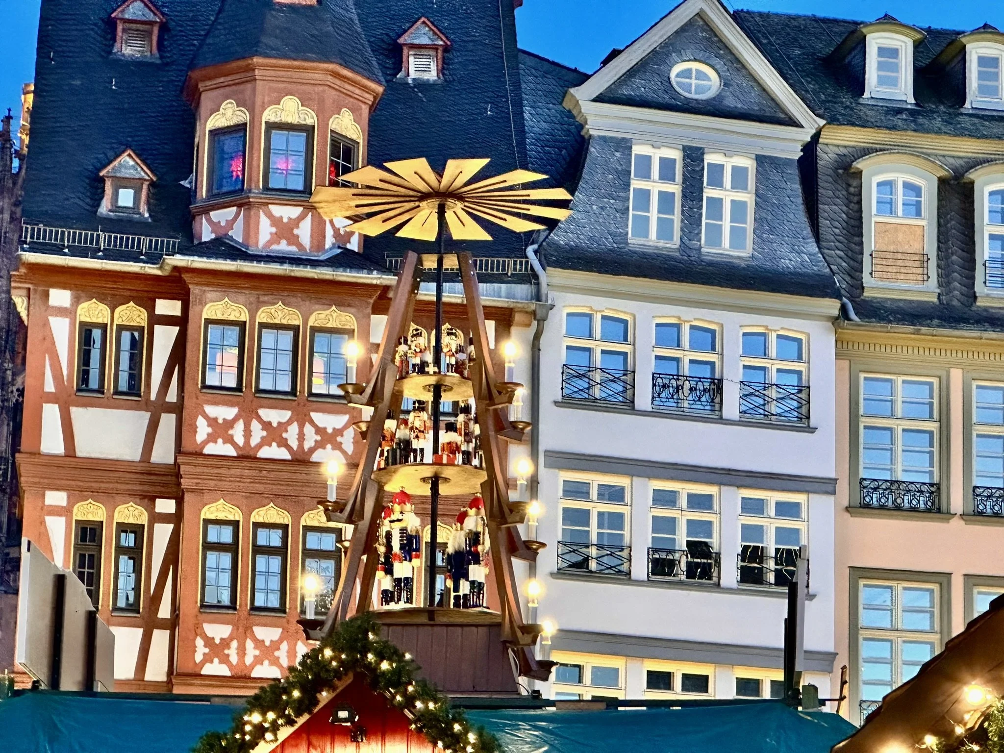 Frankfurt Christmas market traditional pyramid at Römerberg square