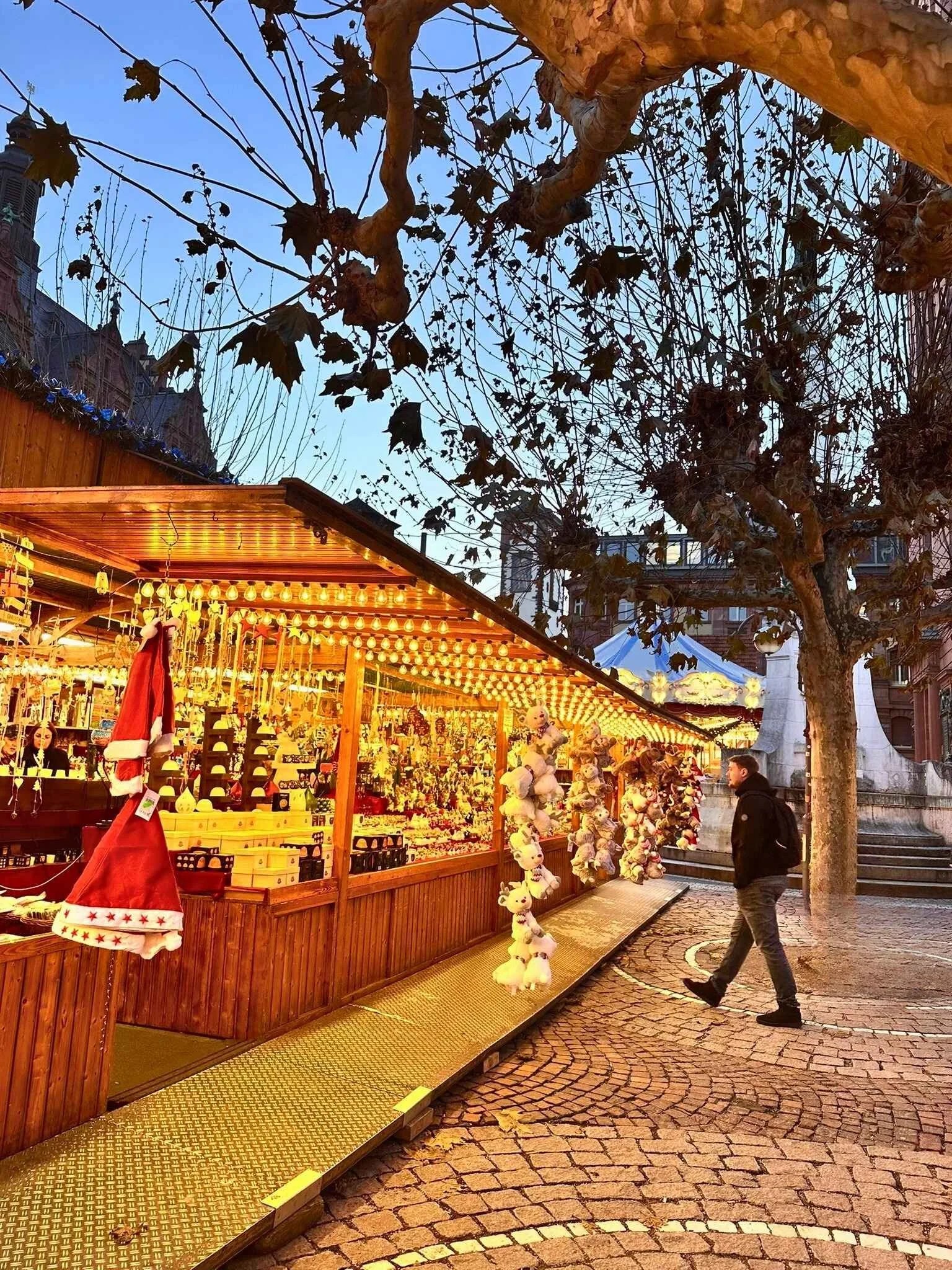 Frankfurt Christmas Market Cost Breakdown:  What We Actually Spent (2 People, One Magical Evening)