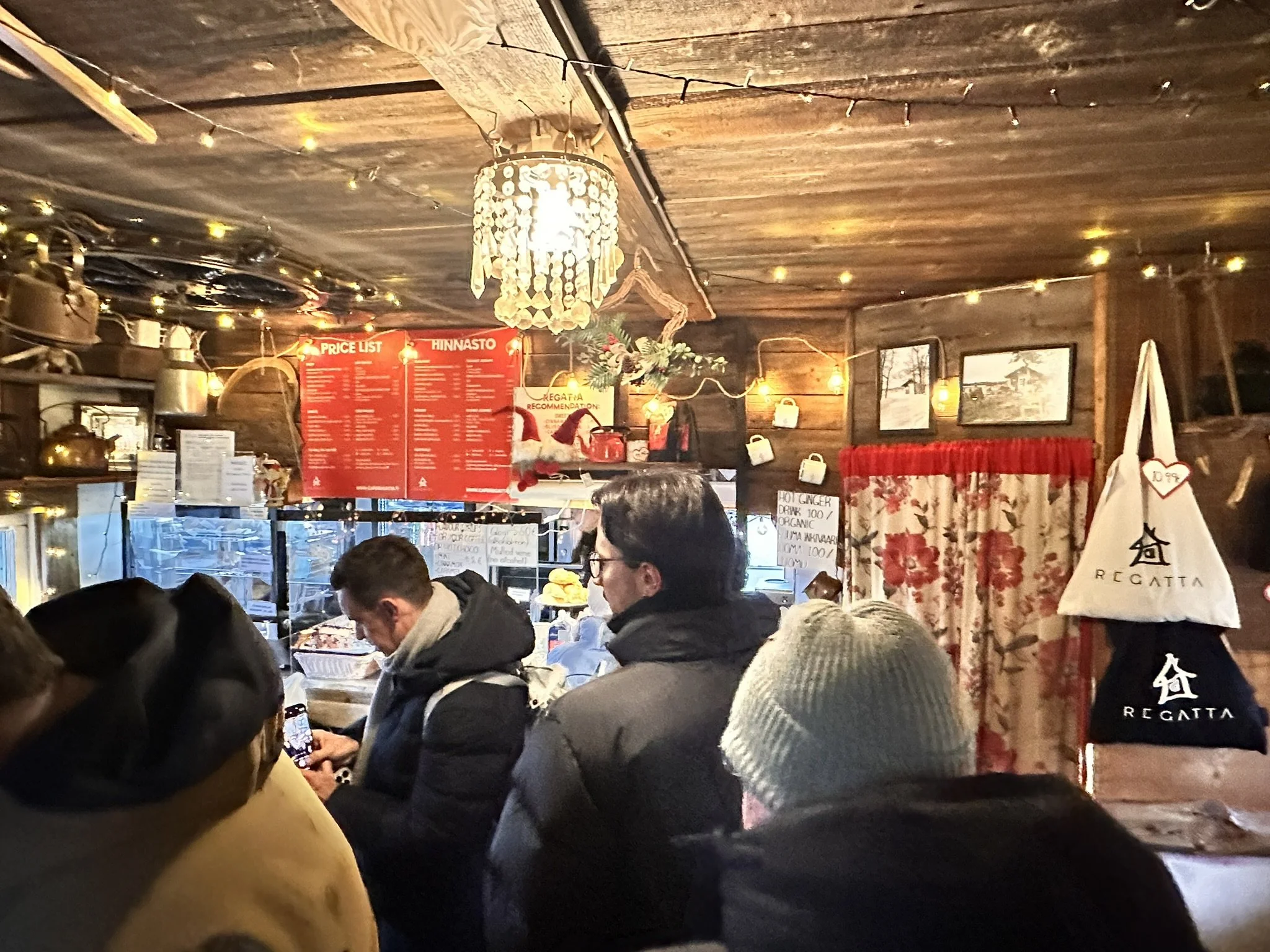  cafe-regatta-interior-crowded-helsinki-locals