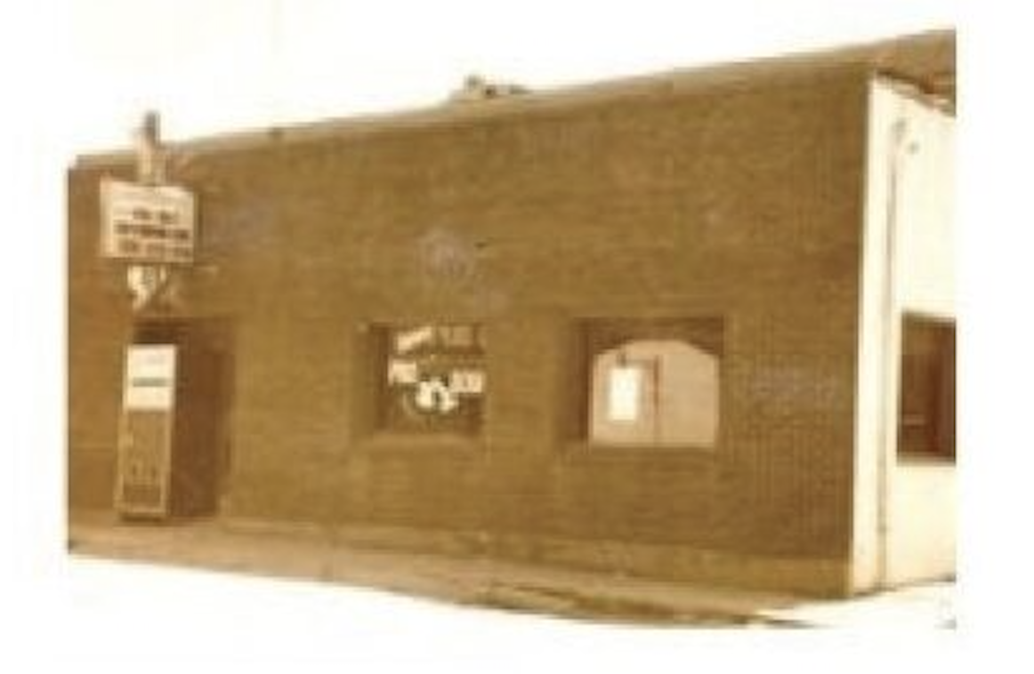 Stop 24 - Site of Renz Livery Stables, 801 Thomas.