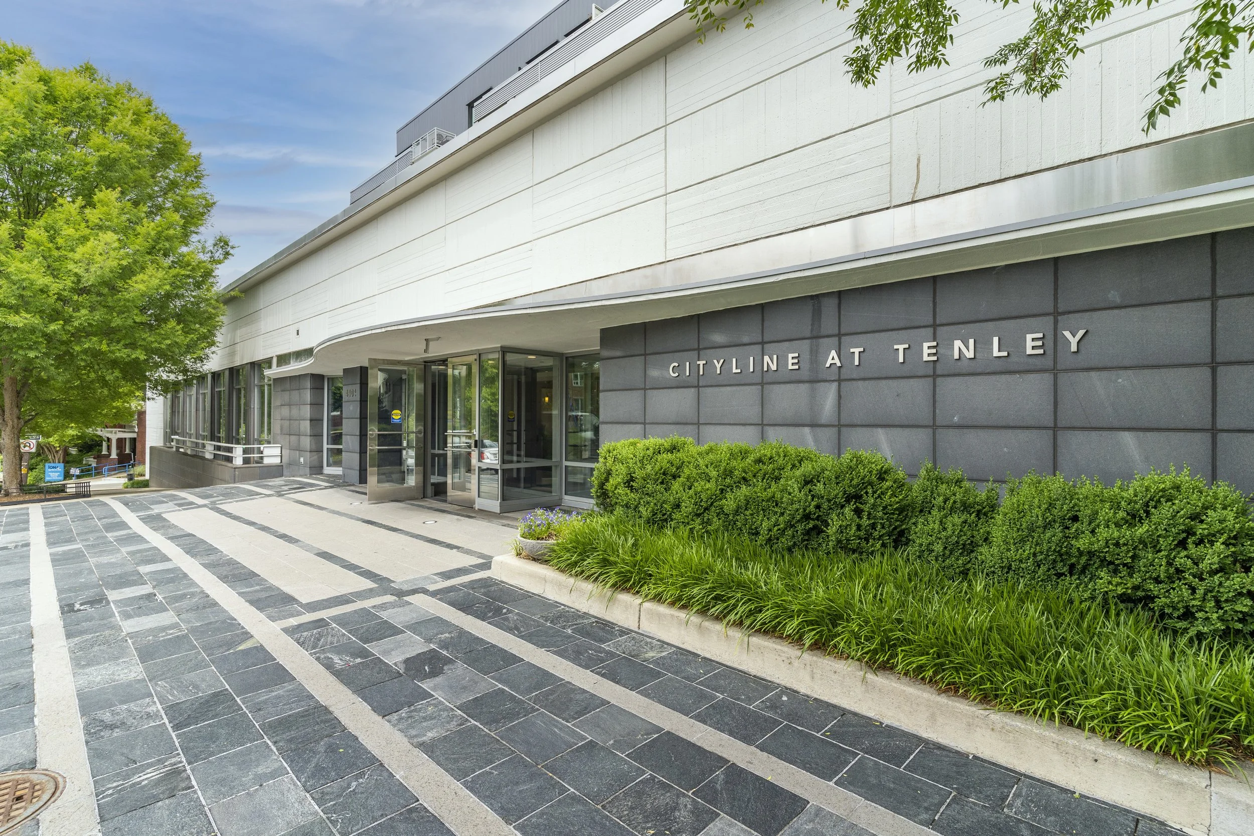 4101 Albemarle St NW, Unit 403
Washington, DC 20016
$557,400