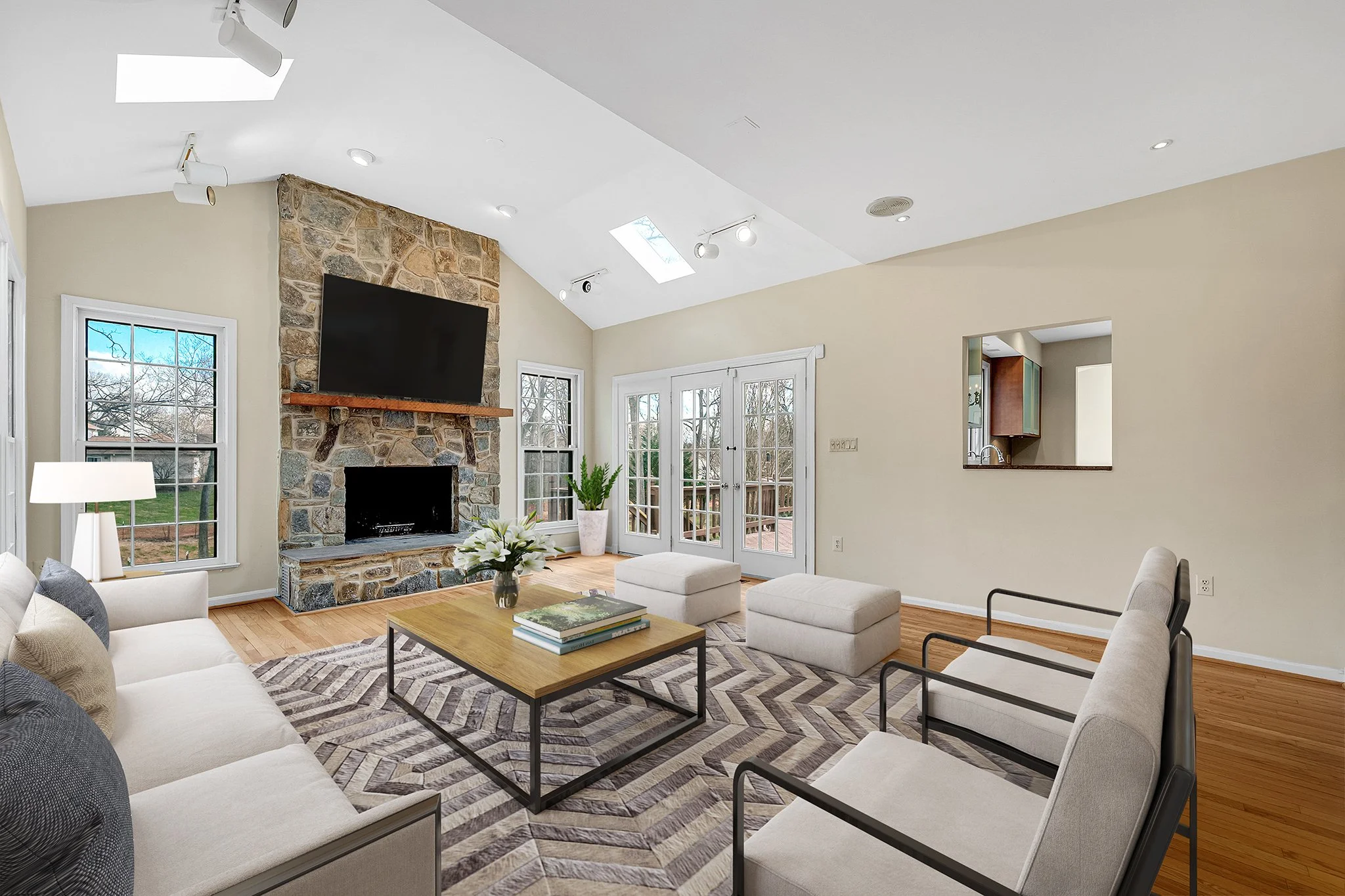 Mossrock5825.STAGED_2535_VS.jpg