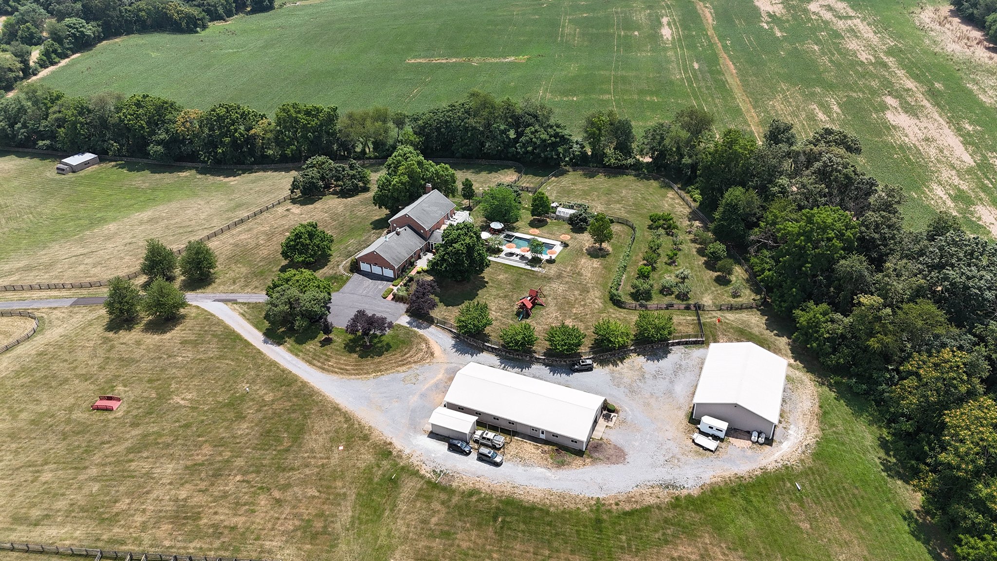 aerial_photo_302.jpeg