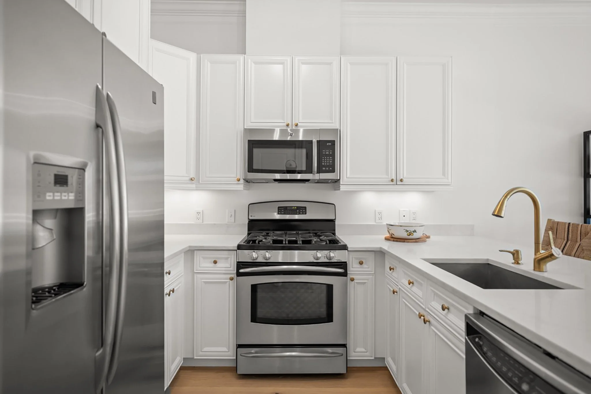 08 RStreet1210.213.jpeg