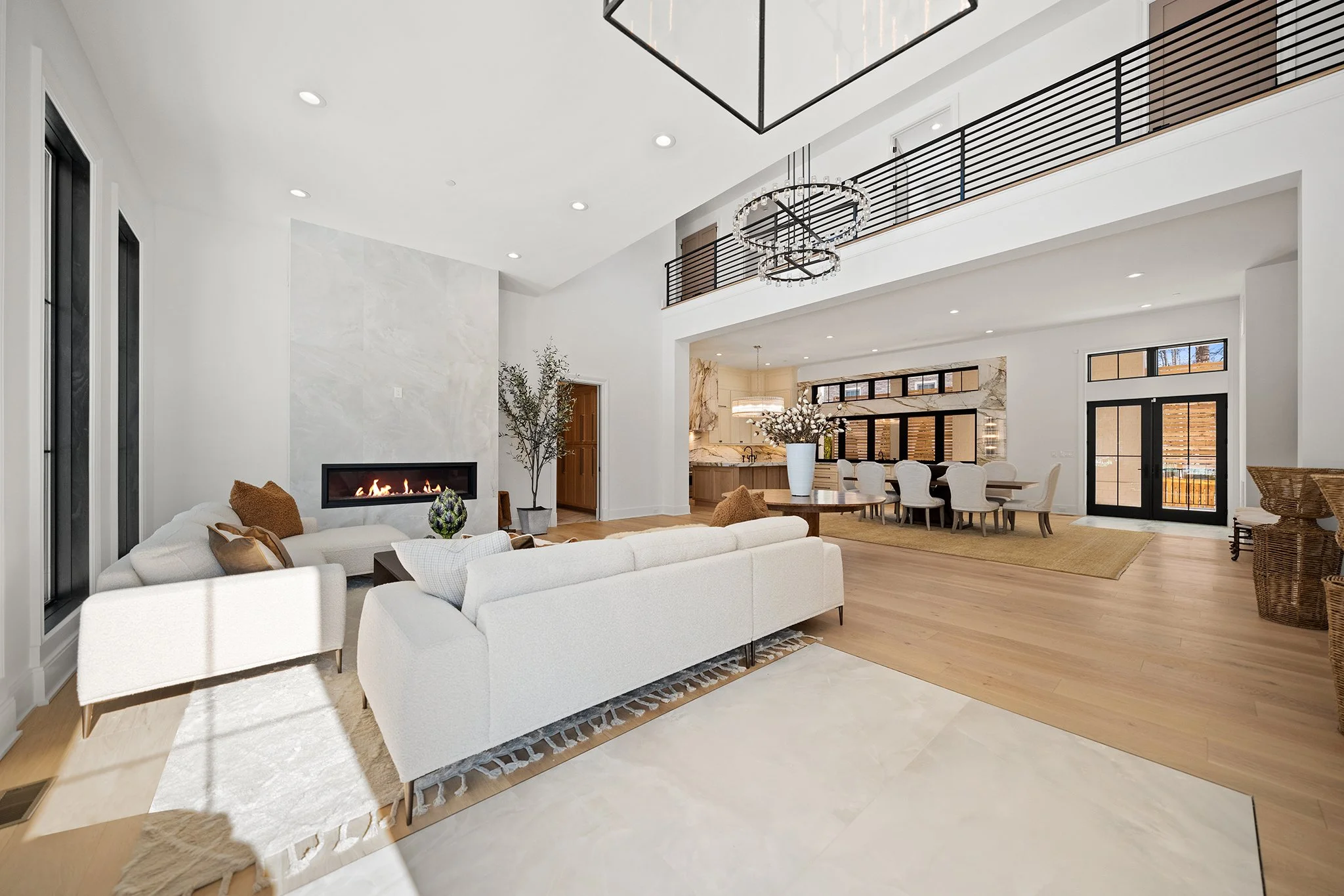 Eastview6116_ - 02.jpg