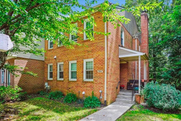 7514 Heatherton Lane
Potomac, MD 20854
$940,000