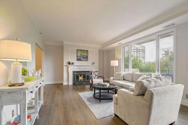 8101 Connecticut Ave, Unit N602
Chevy Chase, MD 20815
$615,000