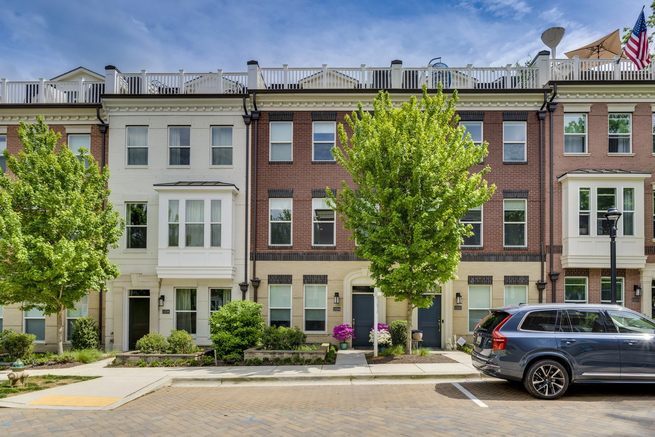 10294 Grosvenor Place
Rockville, MD 20852
$1,239,000