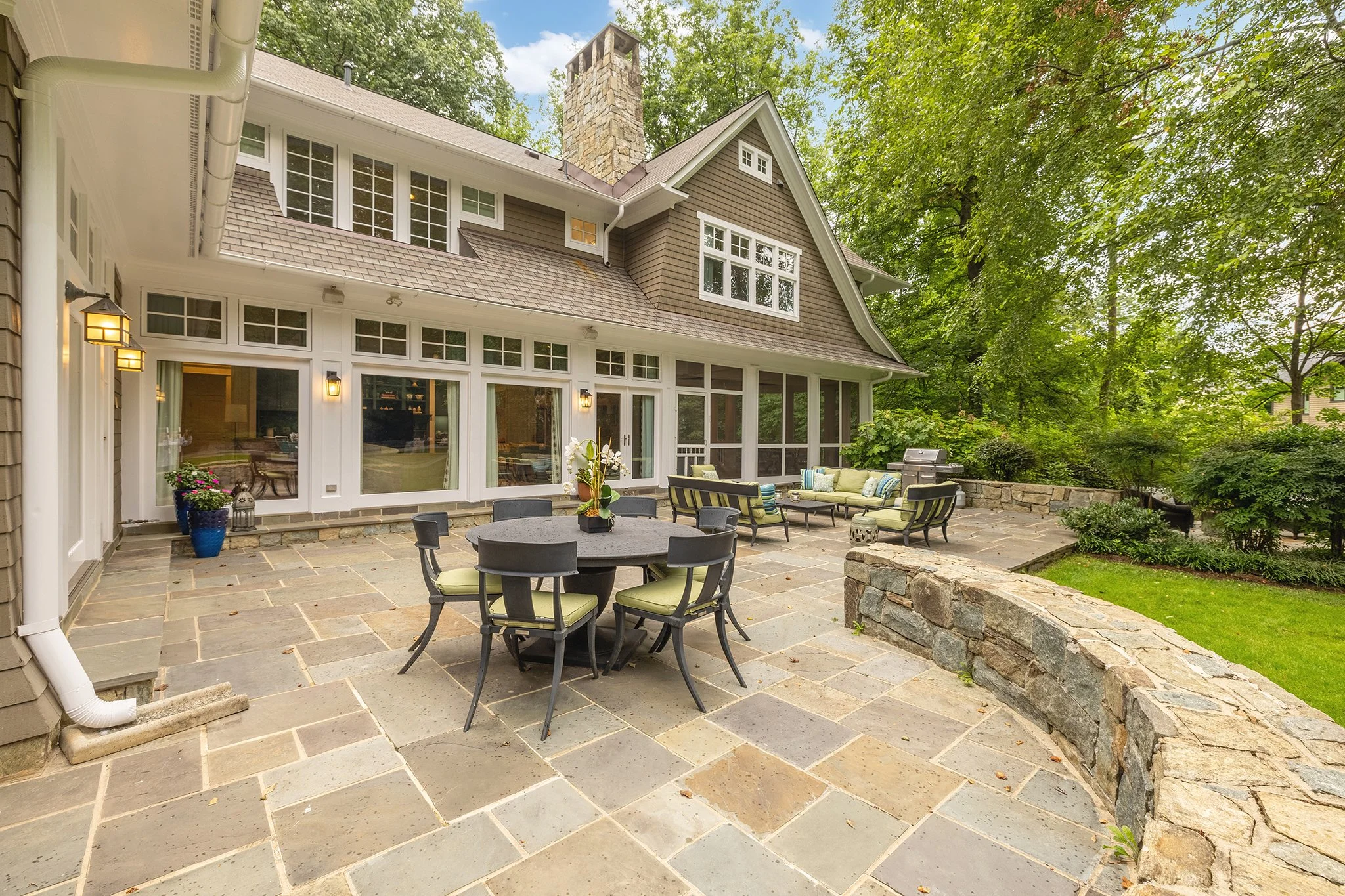 7030 Armat Dr EXT-0026.jpg