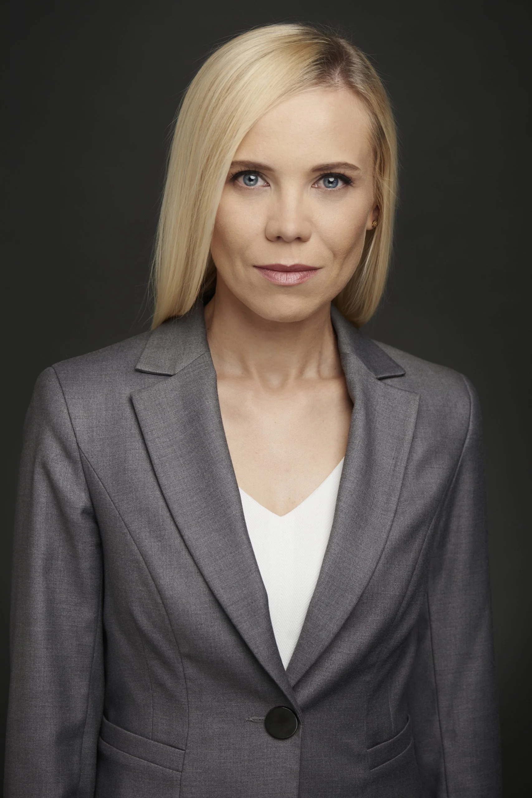 kobieca sesja wizerunkowa warszawa portret.jpg