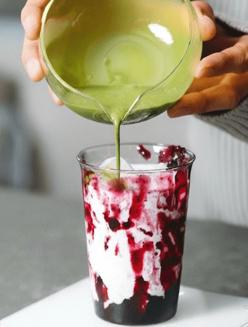 Woohoo. So much antioxidants. ICE Blackberry matcha latte 