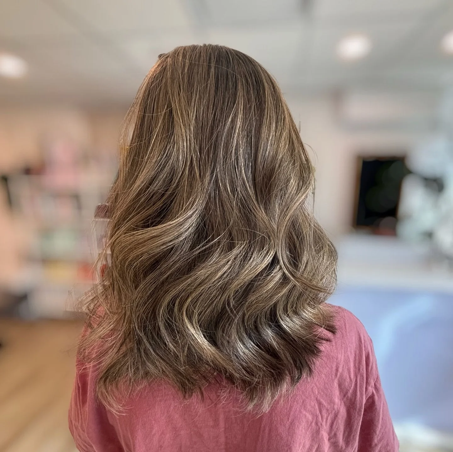 A beautiful transformation 💖

Hair by Heather @hairbyheather86 

#transformationtuesday #plushingtonbeautybar #hairmakeover