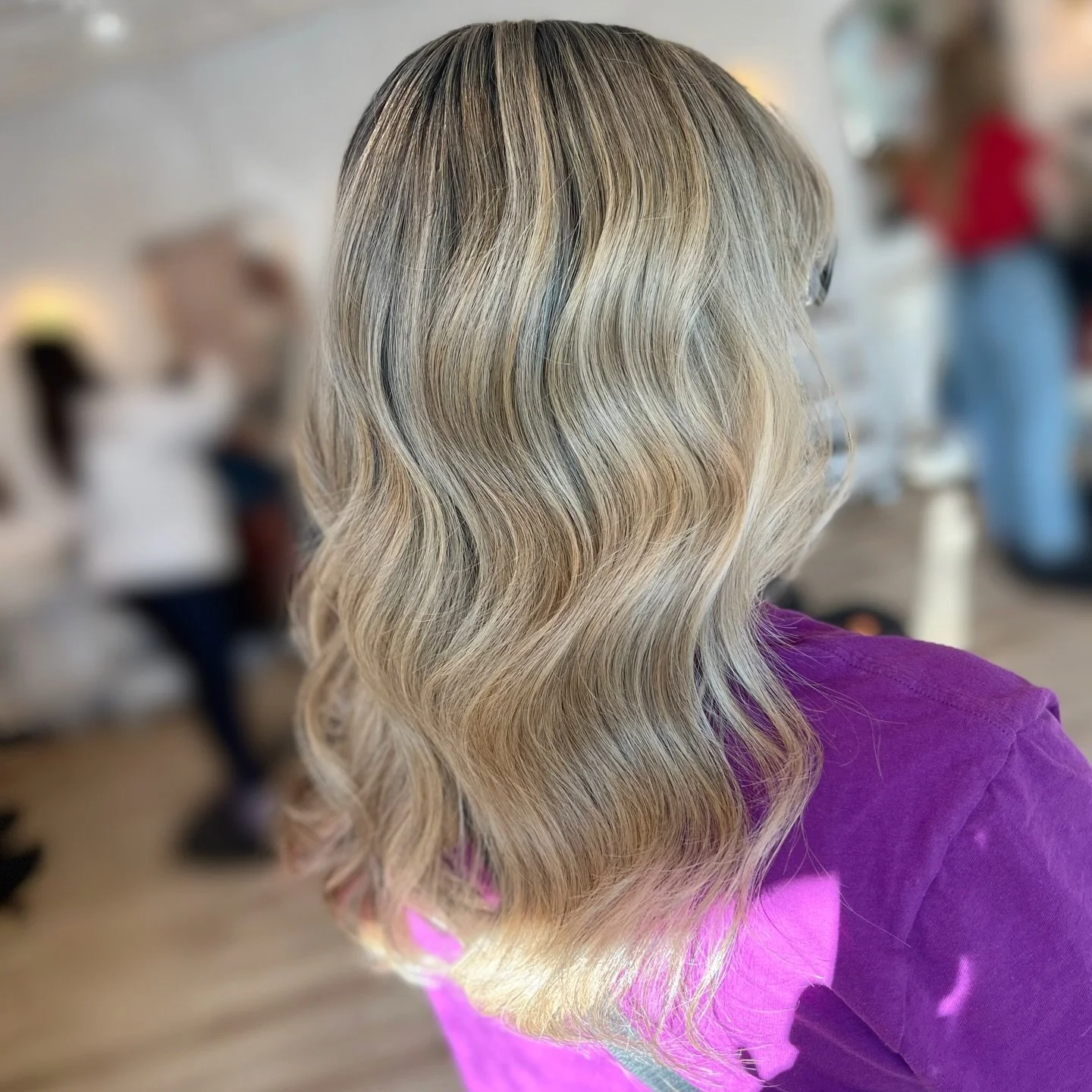 Loosing count of foils 🪄✨ 

Hair by Morgan @hair.etc.by.morgan 

#plushingtonblonde #plushingtonbeautybar #blondehair #blondehairinspo #blondespecialist