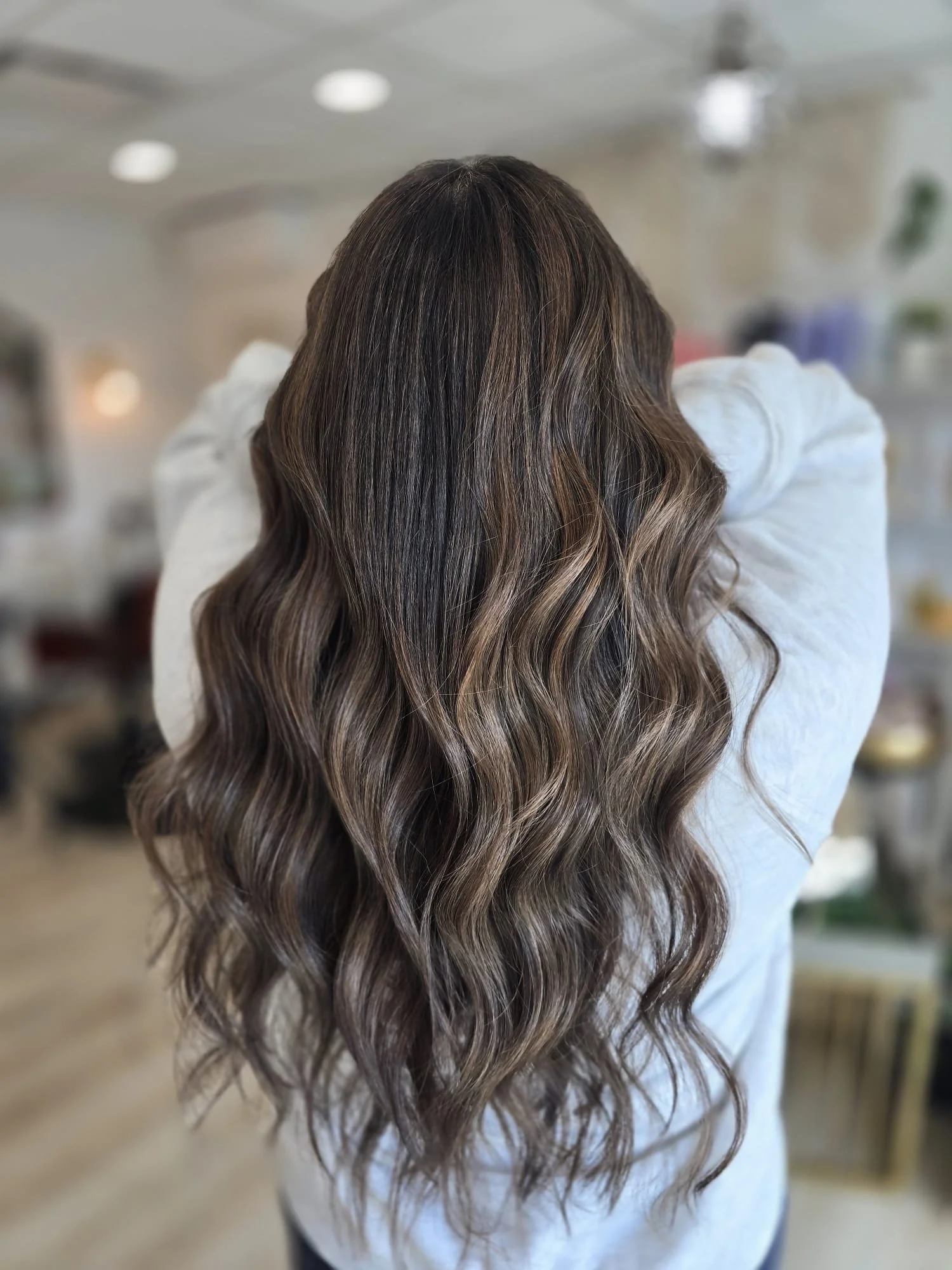It&rsquo;s always a good day for a hair makeover ✨ 

Hair by Mandi @mandilynne.yvr 

#plushingtonbeautybar #hairbrained #langleysalon #brunette #hairenvy