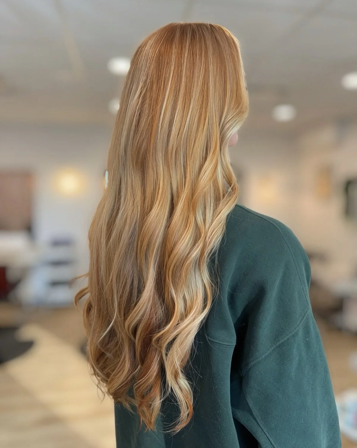 🍑 🍑 🍑 

Hair by Chanice @hair.by.chanice 

#plushingtonbeautybar #langleyhairsalon #langleyhairstylist