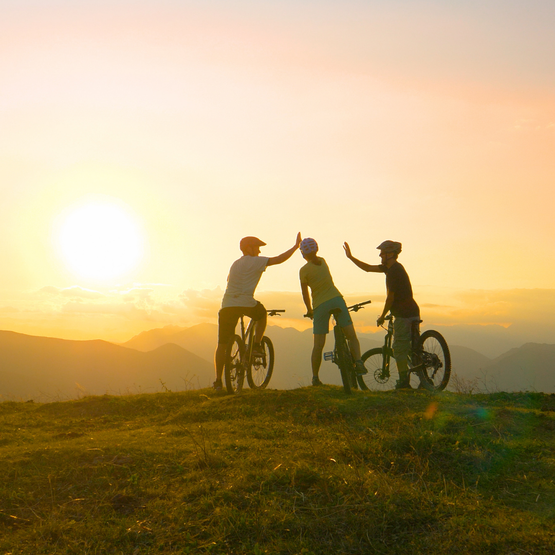 How to Spread Positive Vibes on         the Trail