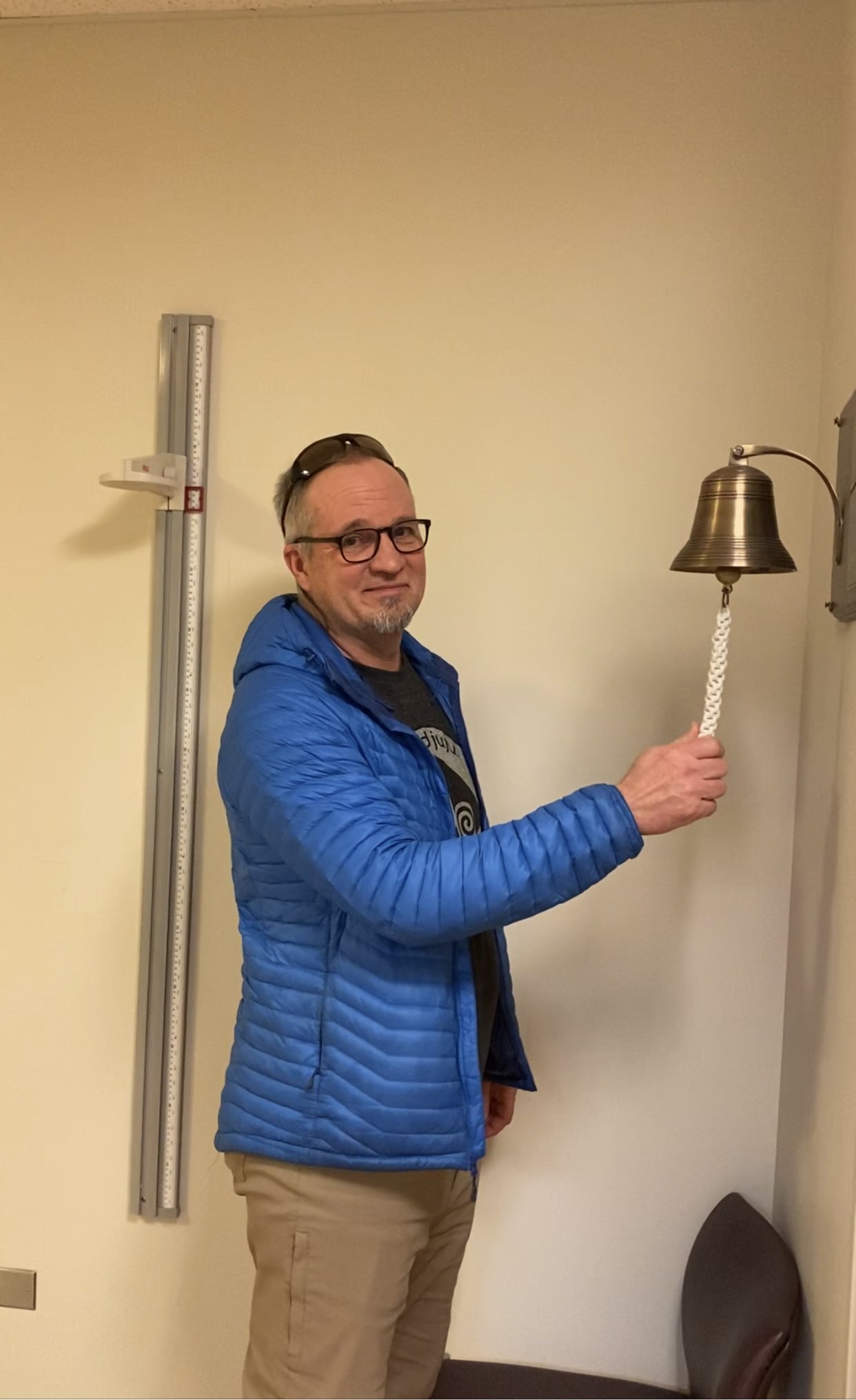 Last Treatment Ringing the Bell.jpg