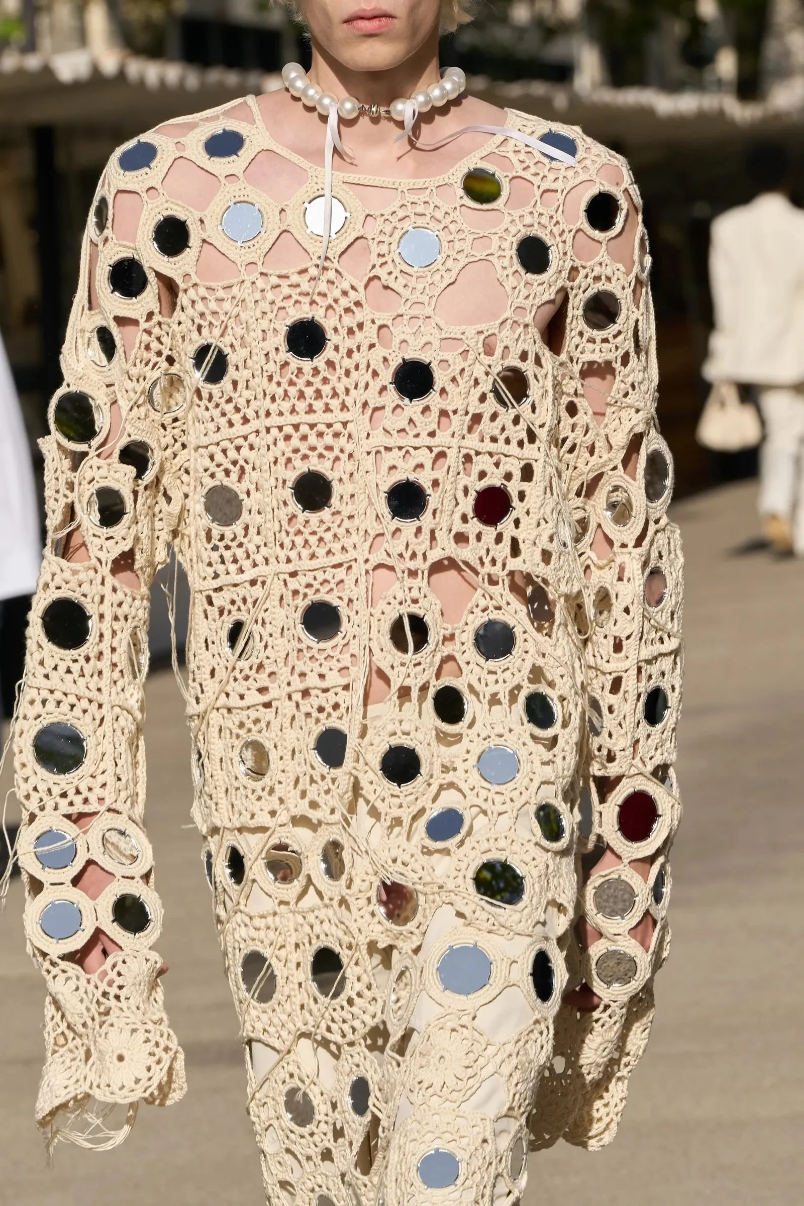 00082-stella-mccartney-spring-2024-ready-to-wear-detail-credit-gorunway.jpeg
