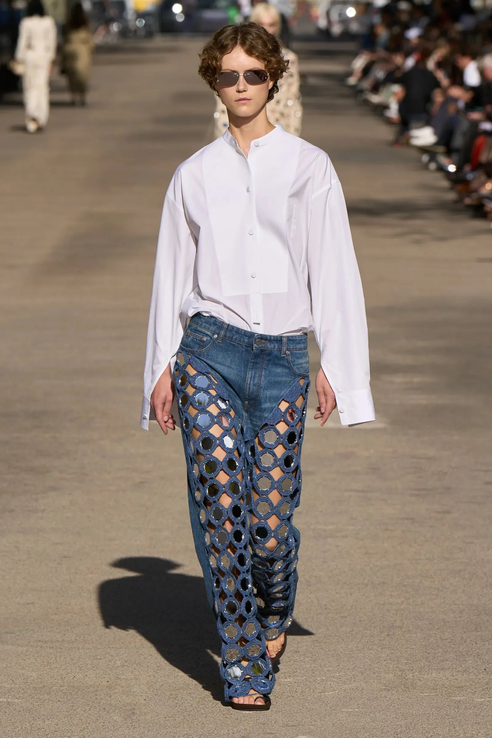 00034-stella-mccartney-spring-2024-ready-to-wear-credit-gorunway.jpg