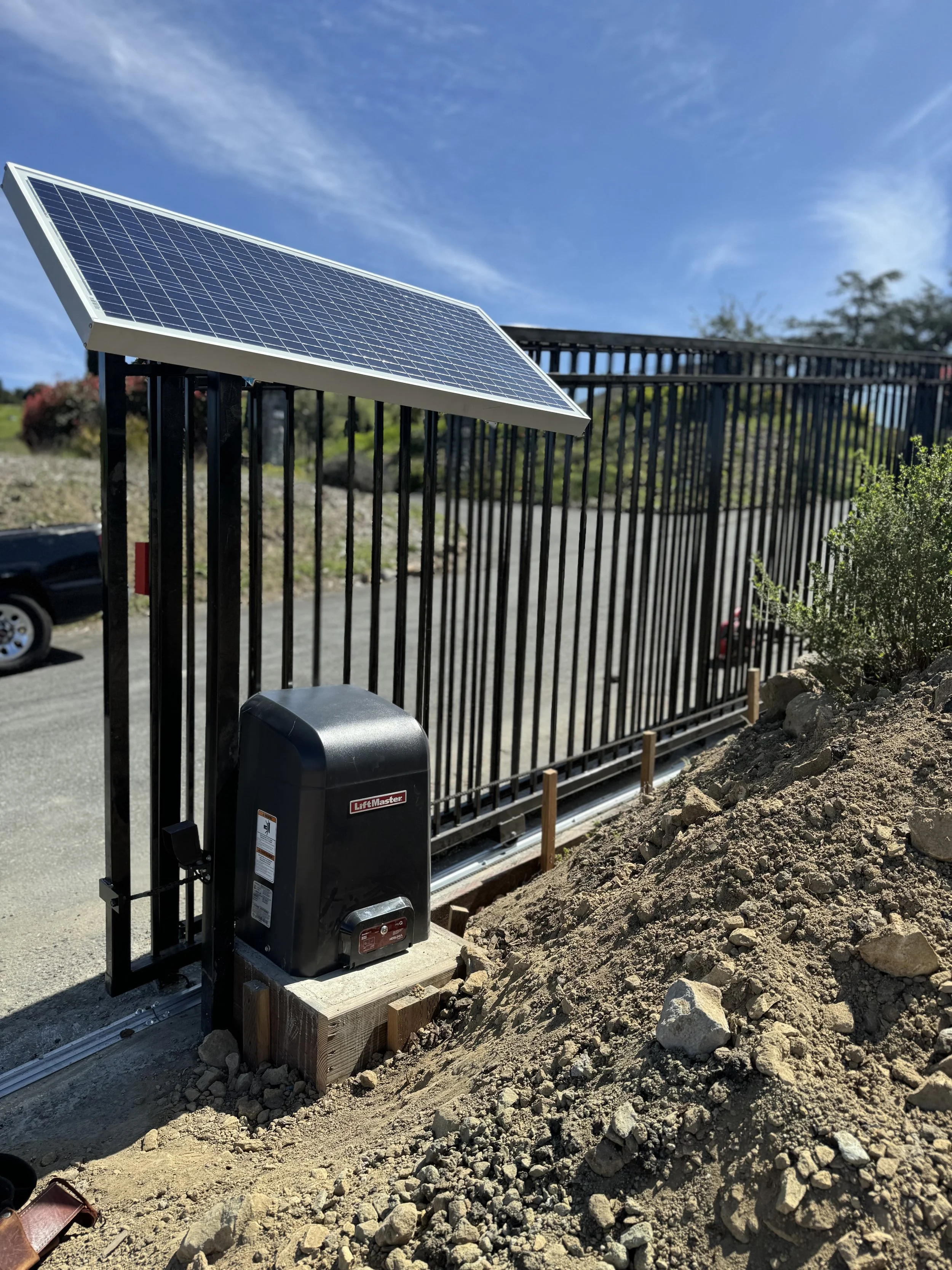 Metal privacy fence