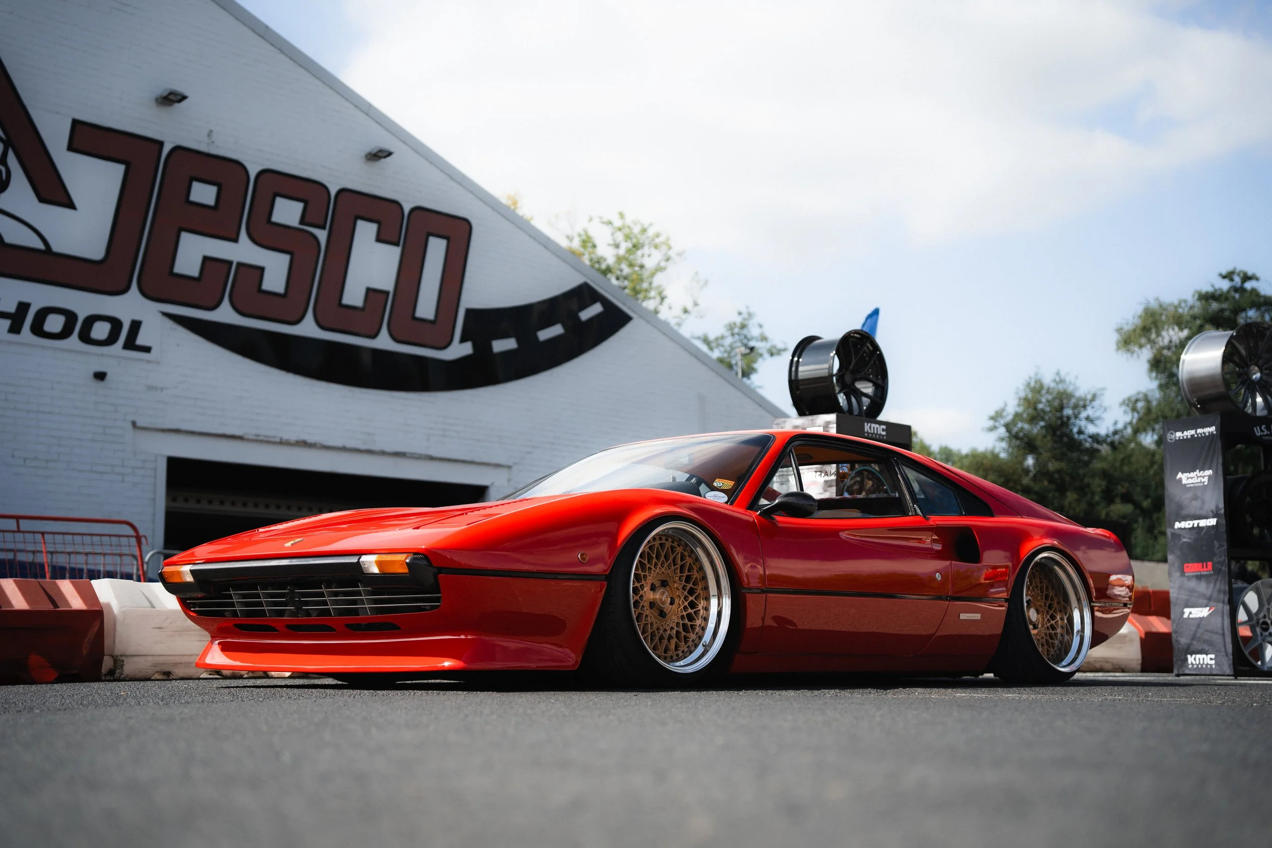 Inkart cars karts coffee yelu yenthe lufin puurs fotograaf puurs architectuur event automotive