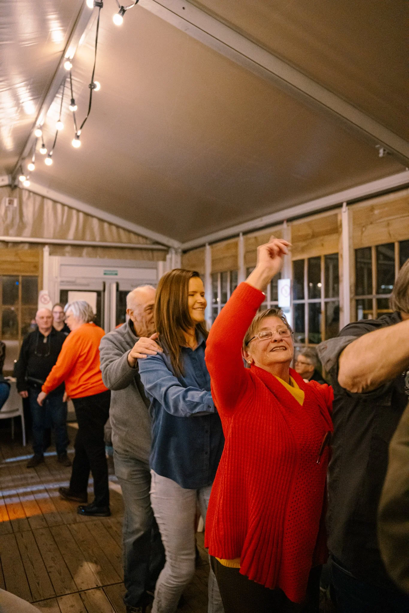 Fituur de statie ruisbroek 10 jaar yelu yenthe lufin puurs fotograaf puurs architectuur event automotive