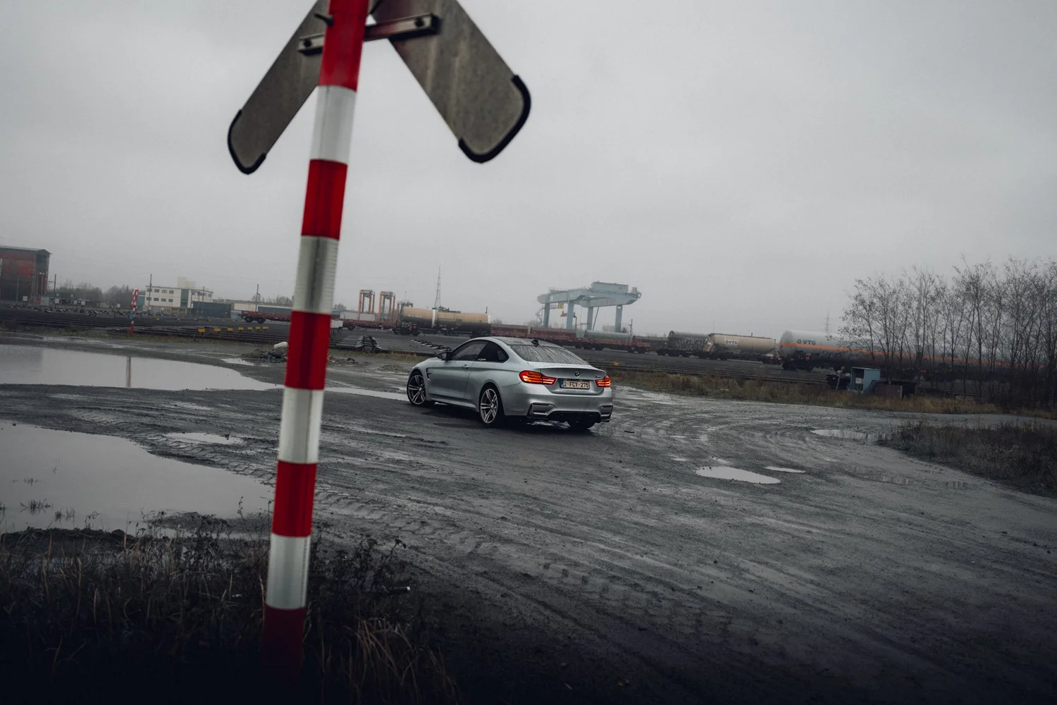BMW M4 op locatie, automotive fotografie, fotograaf Puurs, yelu visuals