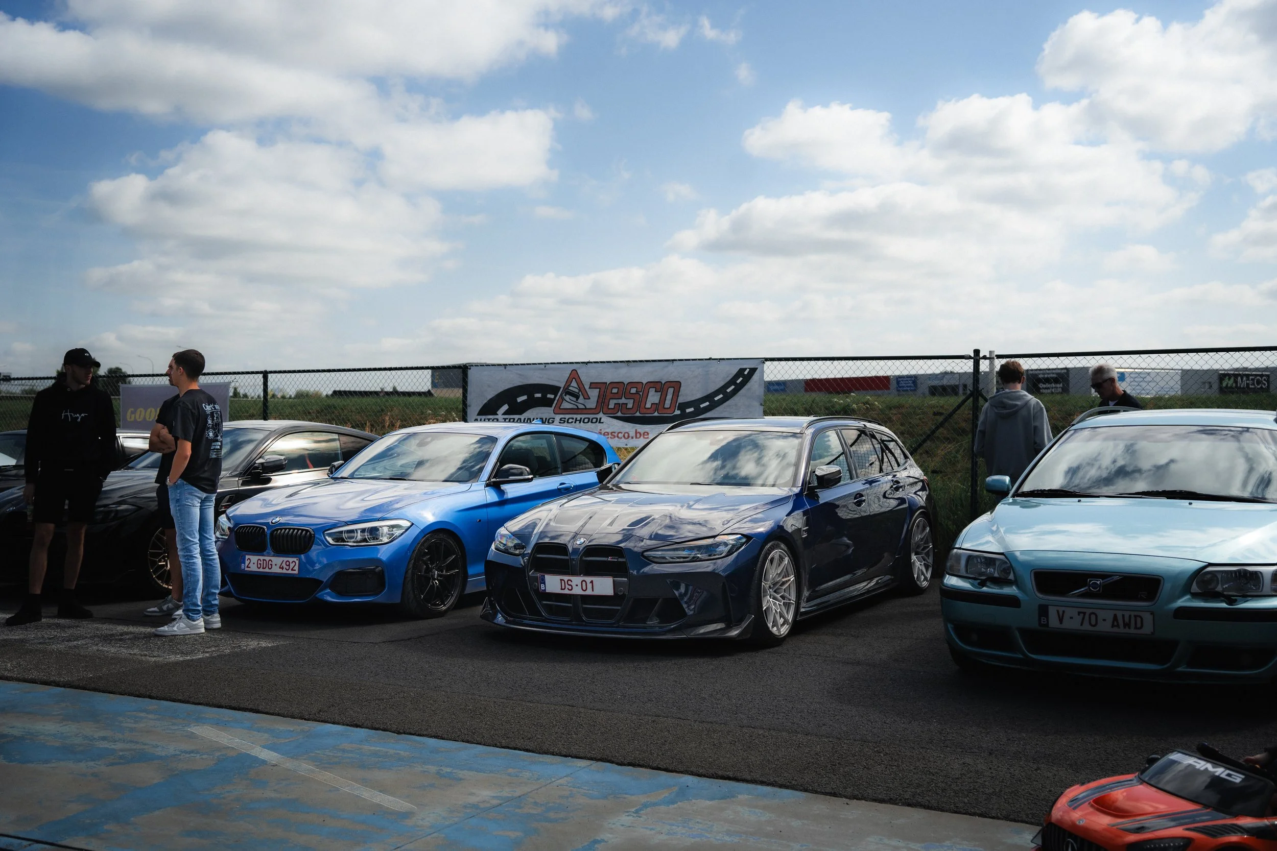 Inkart cars karts coffee yelu yenthe lufin puurs fotograaf puurs architectuur event automotive