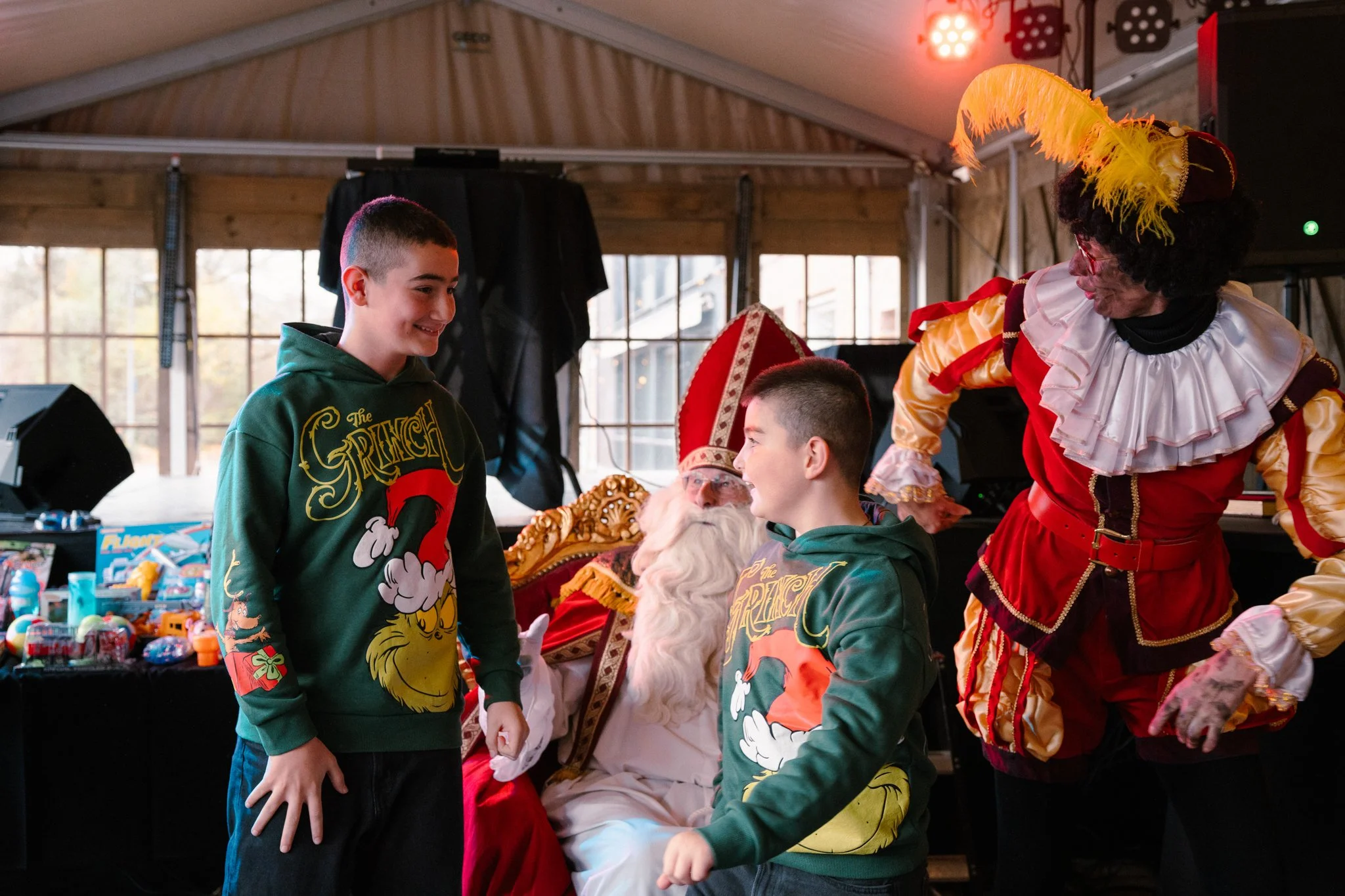 Fituur de statie ruisbroek 10 jaar yelu yenthe lufin puurs fotograaf puurs architectuur event automotive