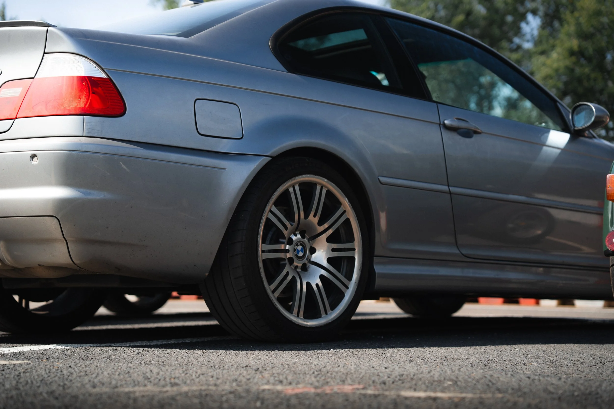 Inkart cars karts coffee yelu yenthe lufin puurs fotograaf puurs architectuur event automotive