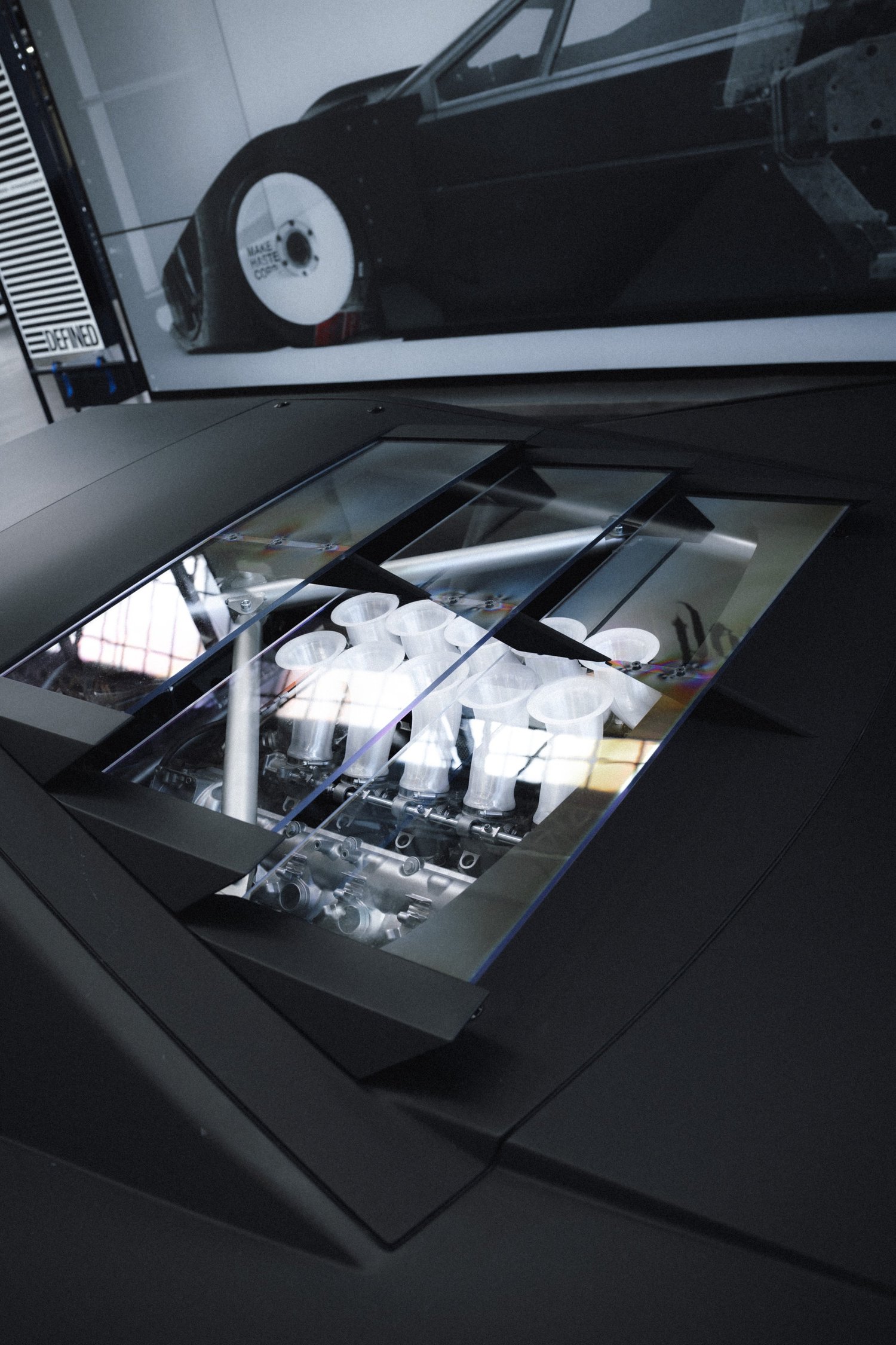 Holyhall ESP ONE op locatie, automotive fotografie, fotograaf Puurs, yelu visuals