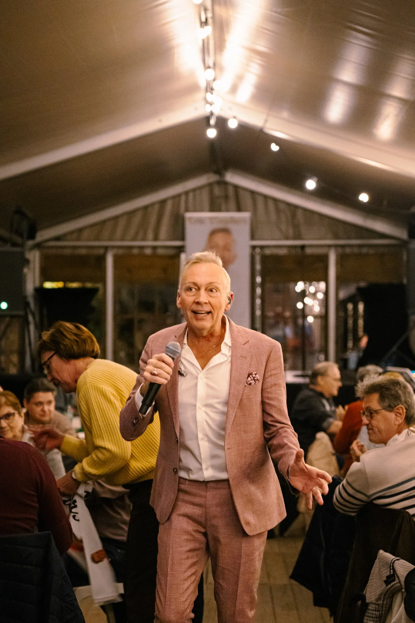 Fituur de statie ruisbroek 10 jaar yelu yenthe lufin puurs fotograaf puurs architectuur event automotive