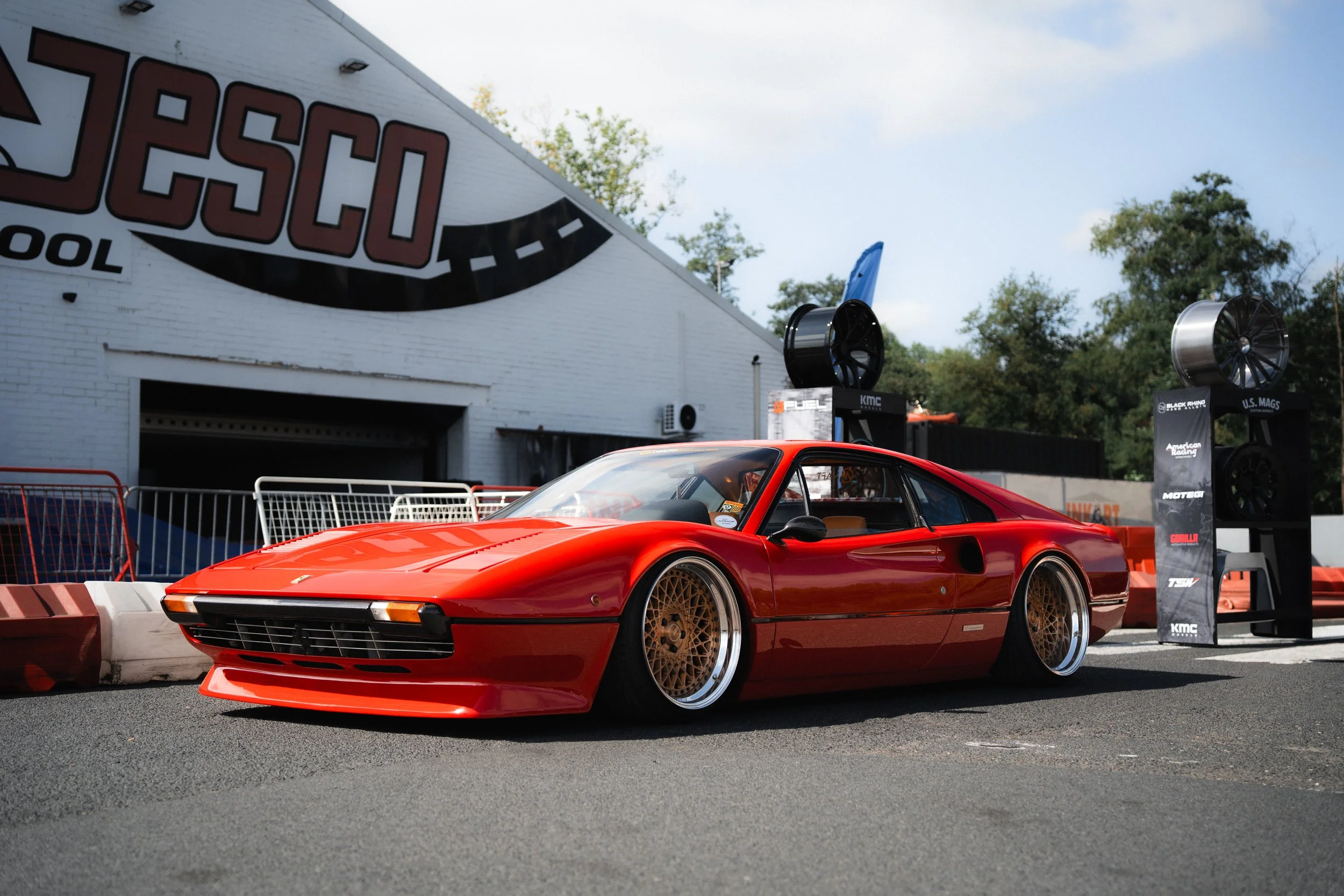 Inkart cars karts coffee yelu yenthe lufin puurs fotograaf puurs architectuur event automotive