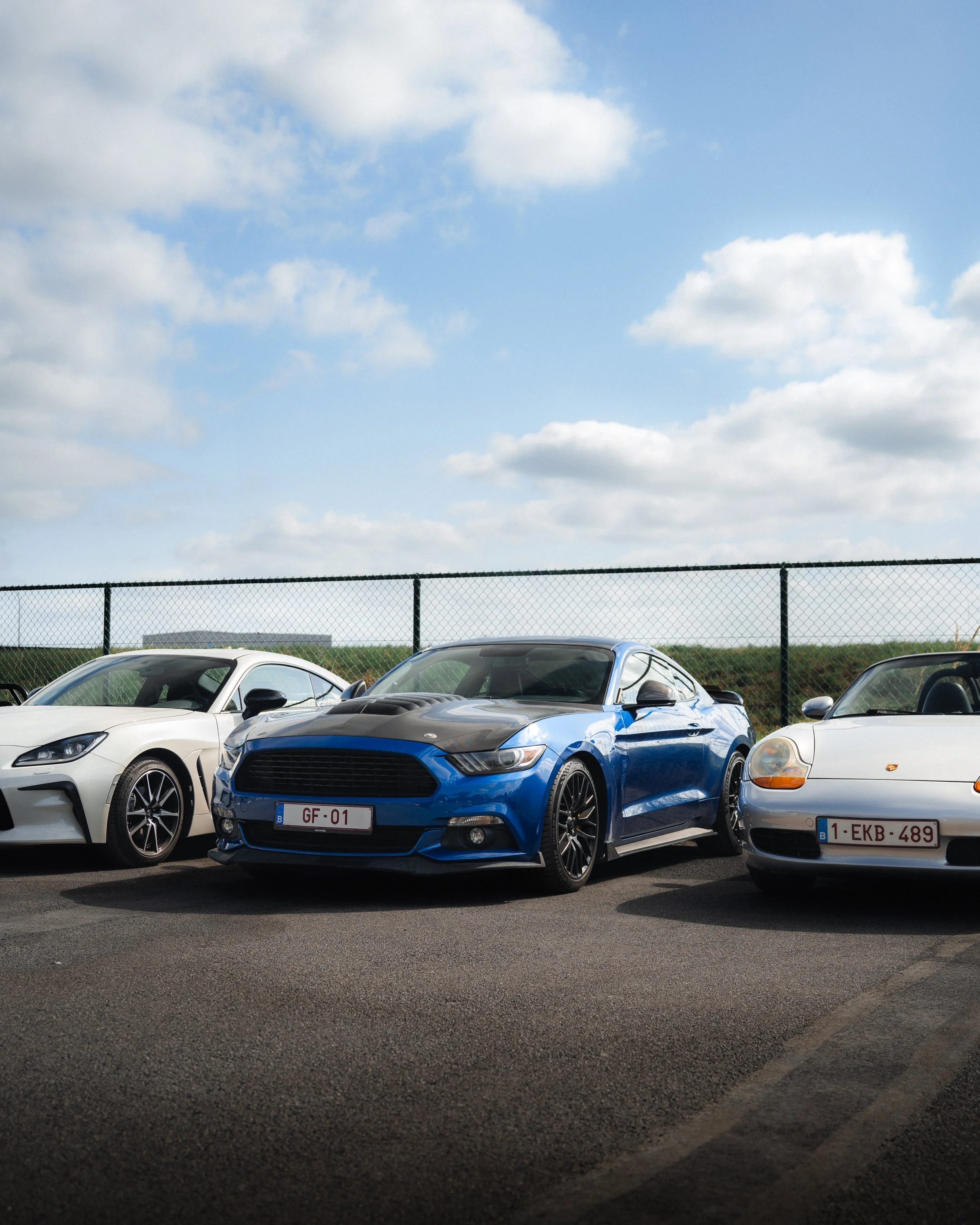 Inkart cars karts coffee yelu yenthe lufin puurs fotograaf puurs architectuur event automotive