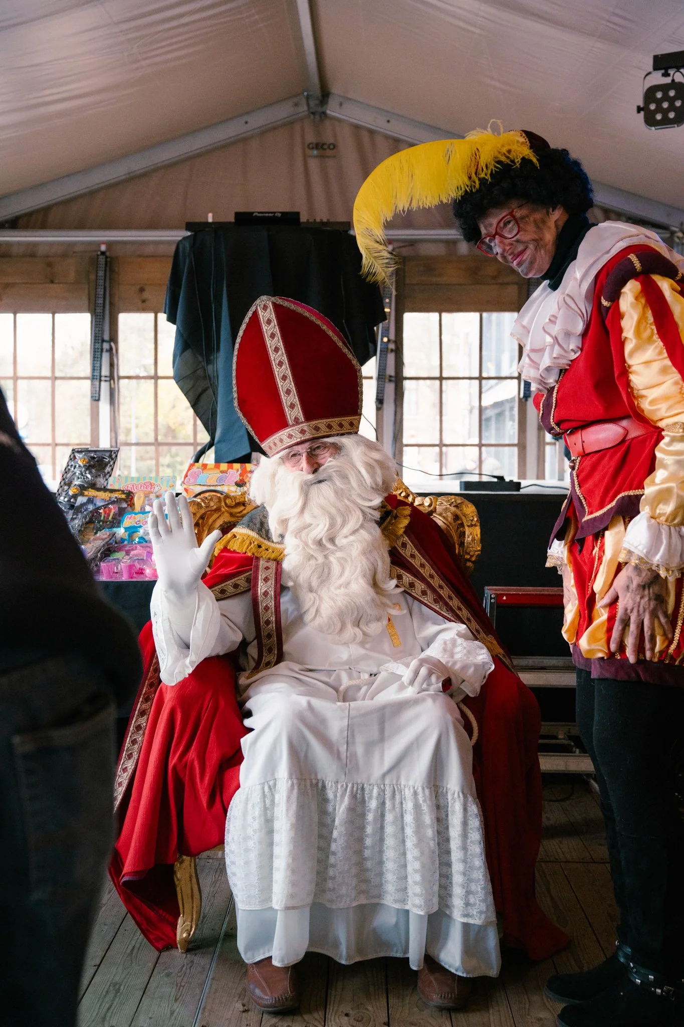 Fituur de statie ruisbroek 10 jaar yelu yenthe lufin puurs fotograaf puurs architectuur event automotive