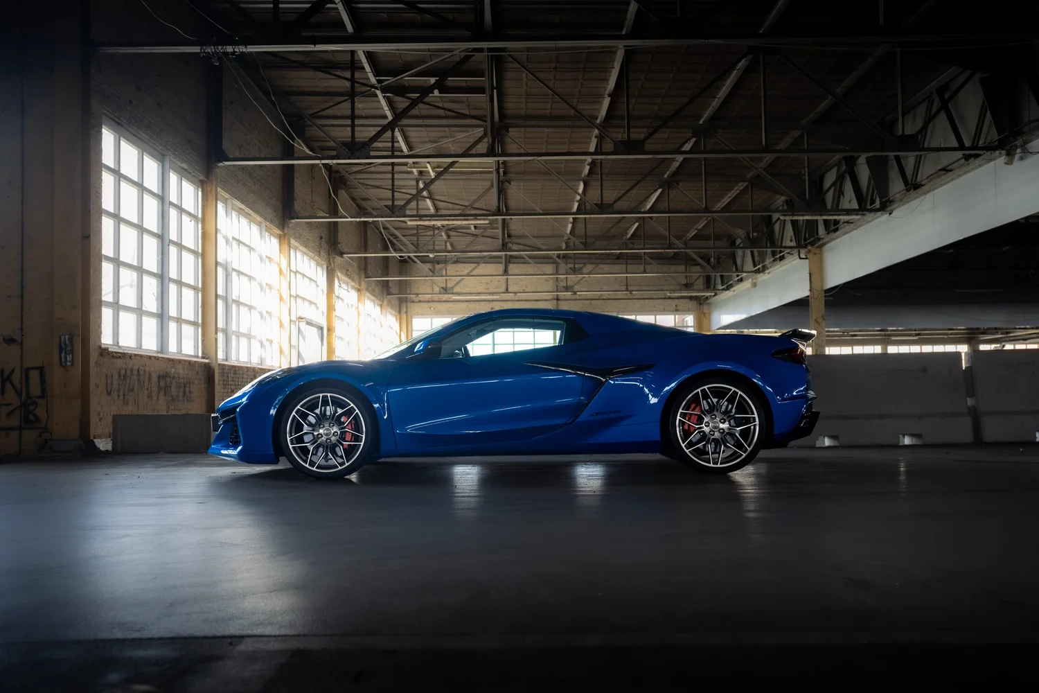 Corvette C8 Z06 op locatie, automotive fotografie, fotograaf Puurs, yelu visuals