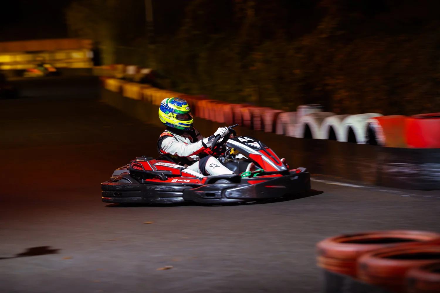 Inkart Halloween Race, actiebeeld, motorsport fotografie, fotograaf Antwerpen, yelu visuals