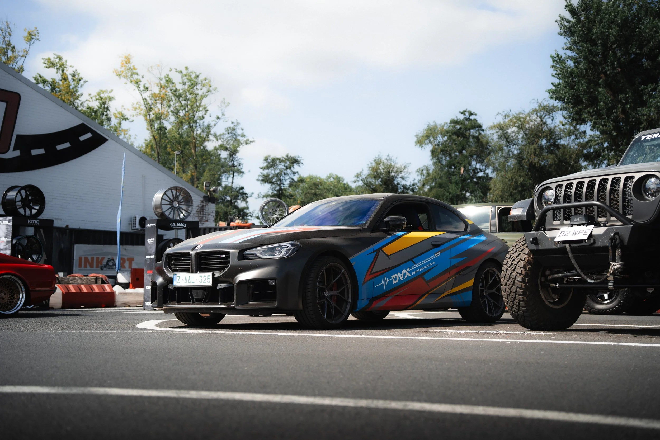 Inkart cars karts coffee yelu yenthe lufin puurs fotograaf puurs architectuur event automotive