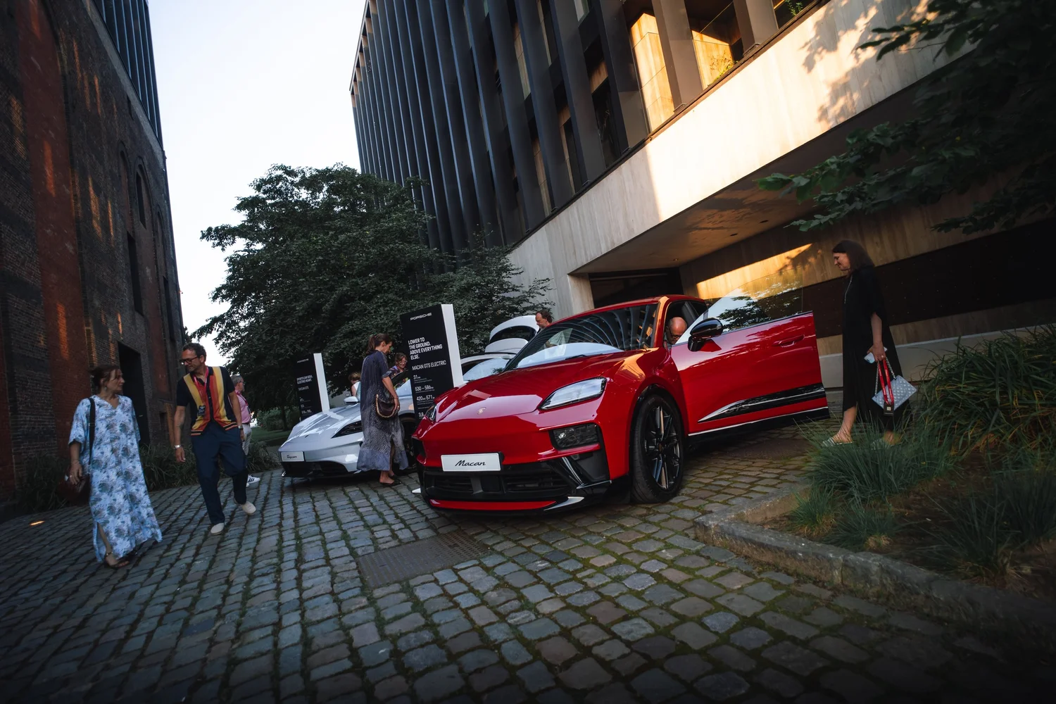 Porsche Cayenne Reveal, evenement, fotograaf Puurs, yelu visuals